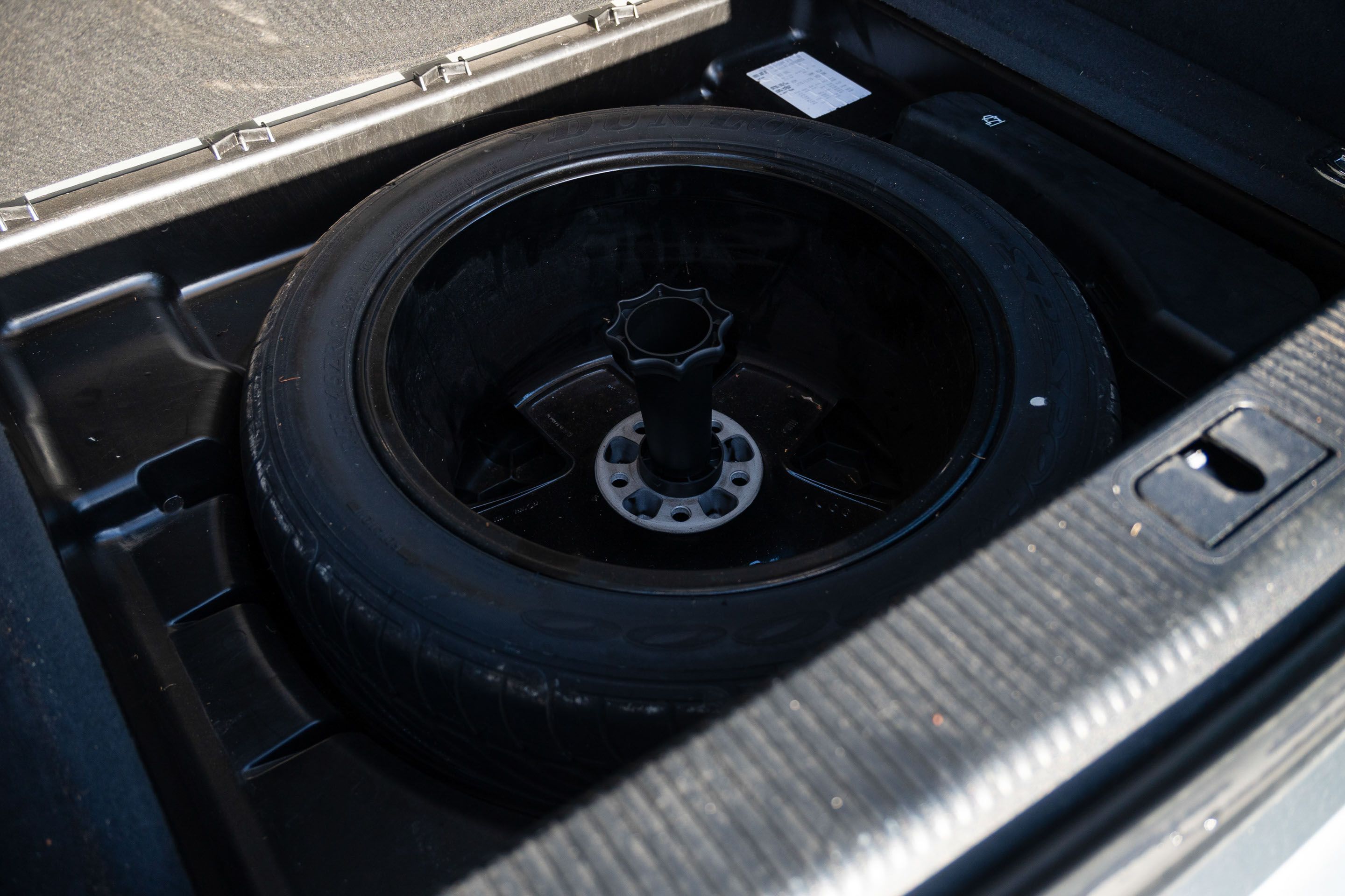 Photo 9 of 12 of 2008 Audi S8 V10 Quattro (D3) Tiptronic