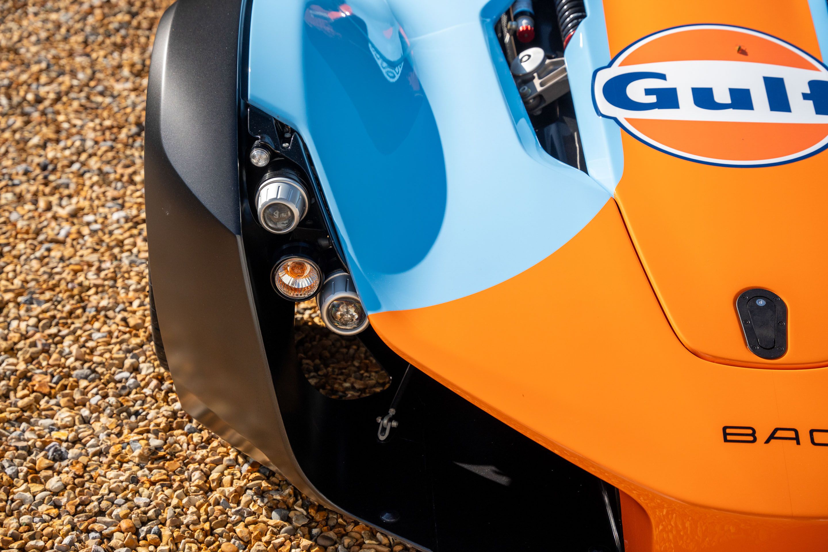 Photo 3 of 12 of 2016 BAC Mono
