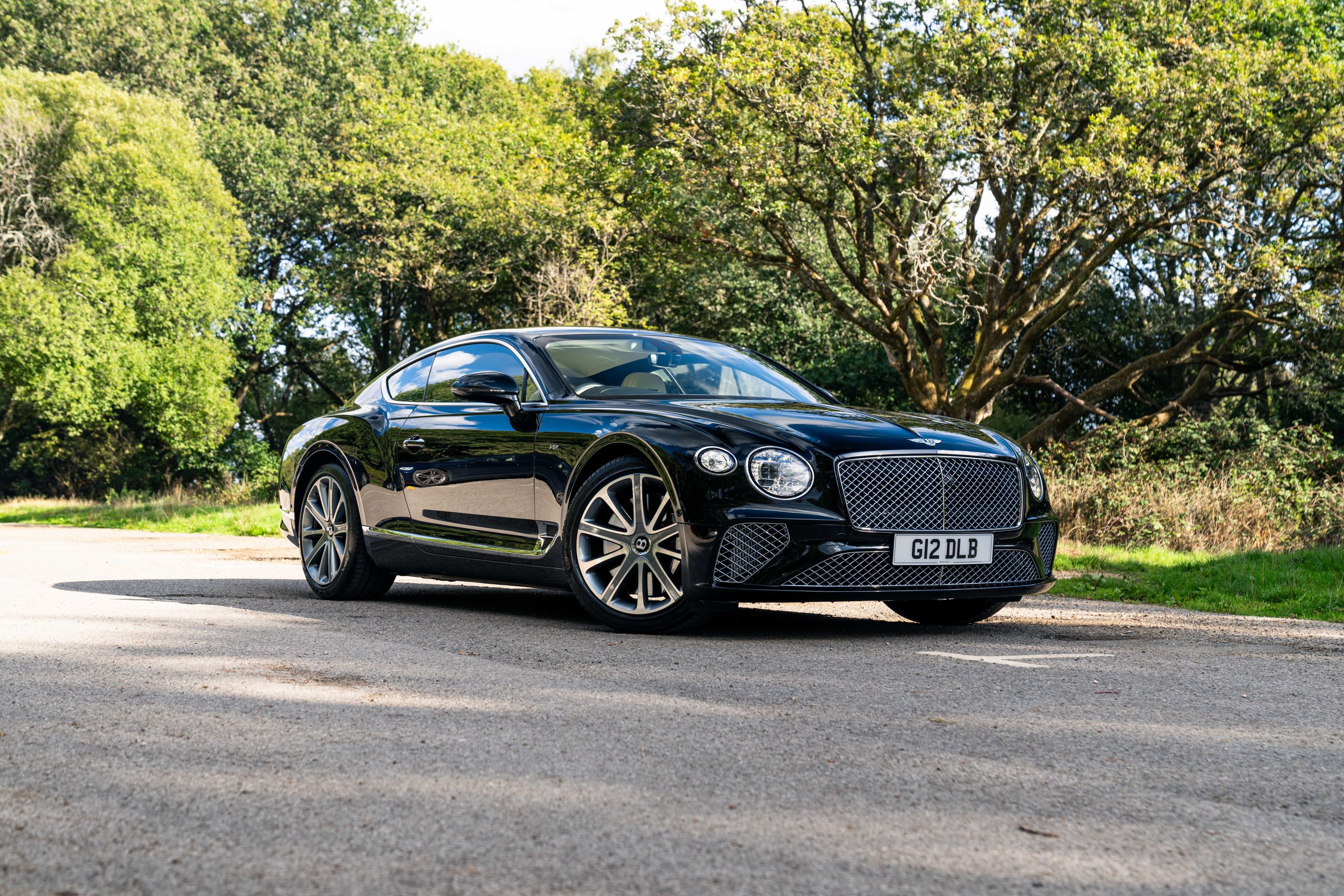 Photo 2 of 12 of 2020 Bentley Continental GT V8