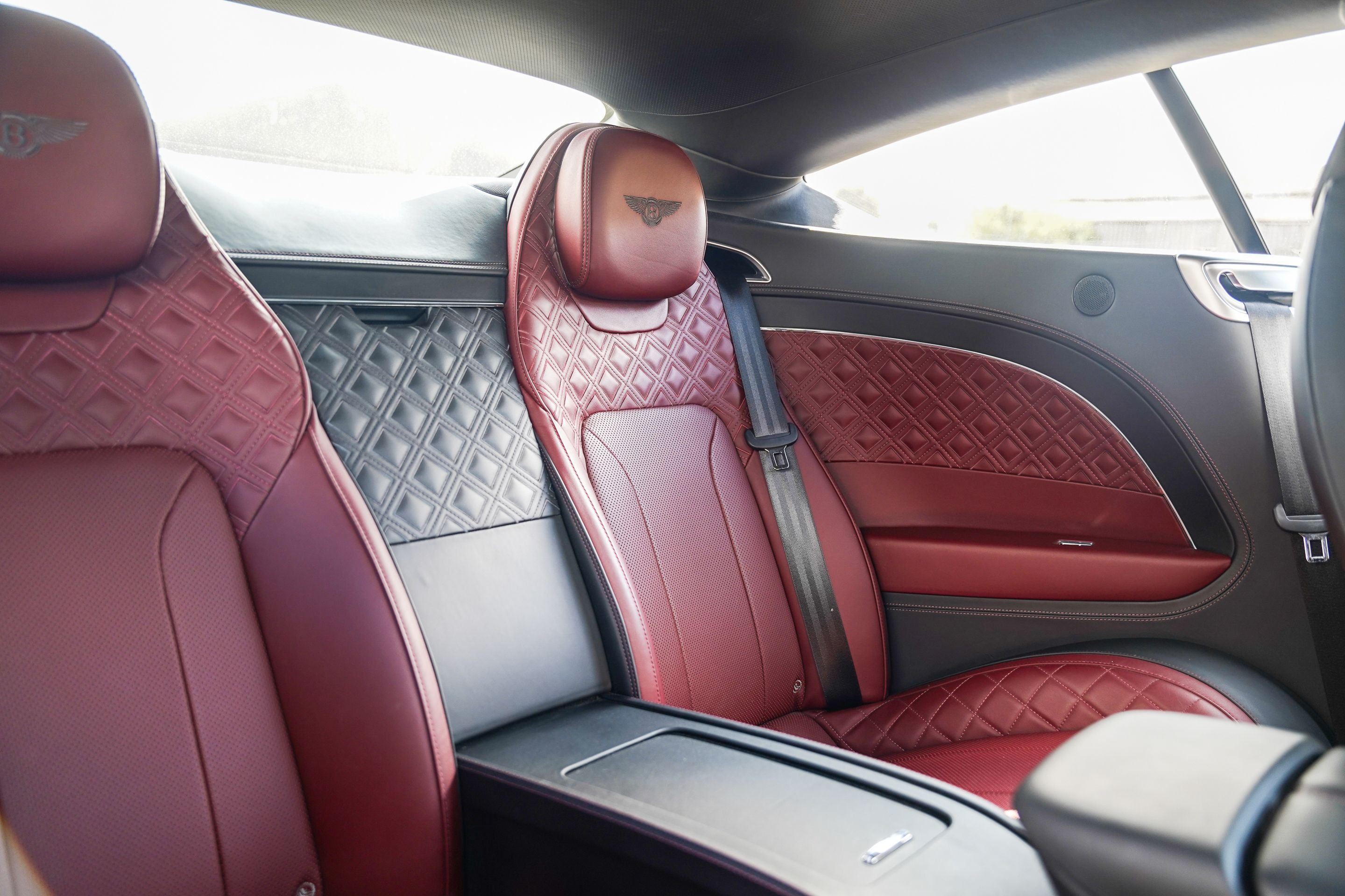 Photo 8 of 12 of 2019 Bentley Continental GT Auto 4WD