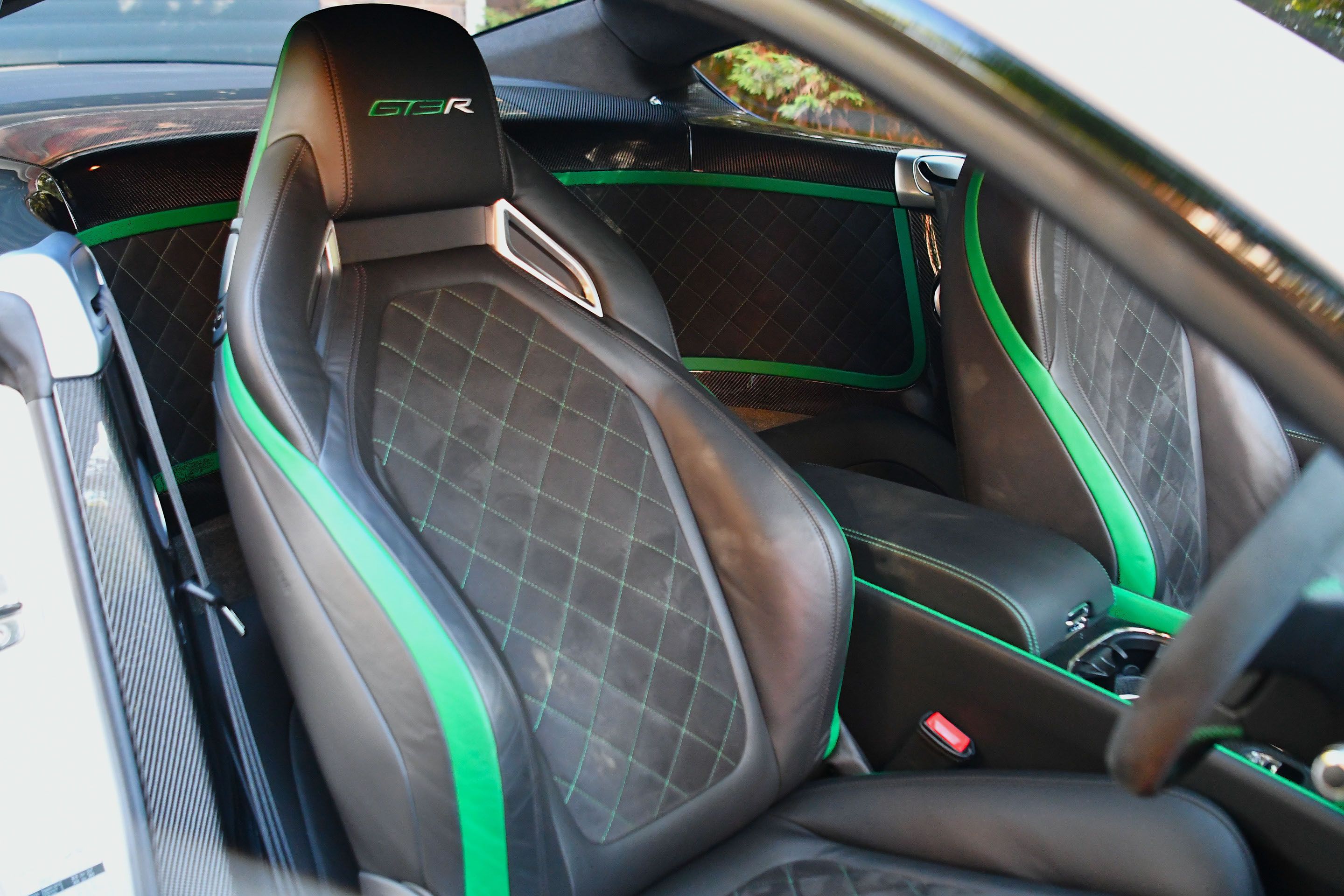 Photo 7 of 12 of 2014 Bentley Continental GT3-R