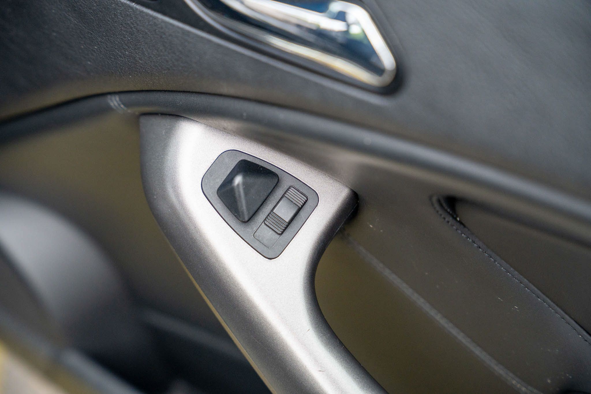 Photo 7 of 12 of 2004 BMW M3 (E46) Coupe - Manual