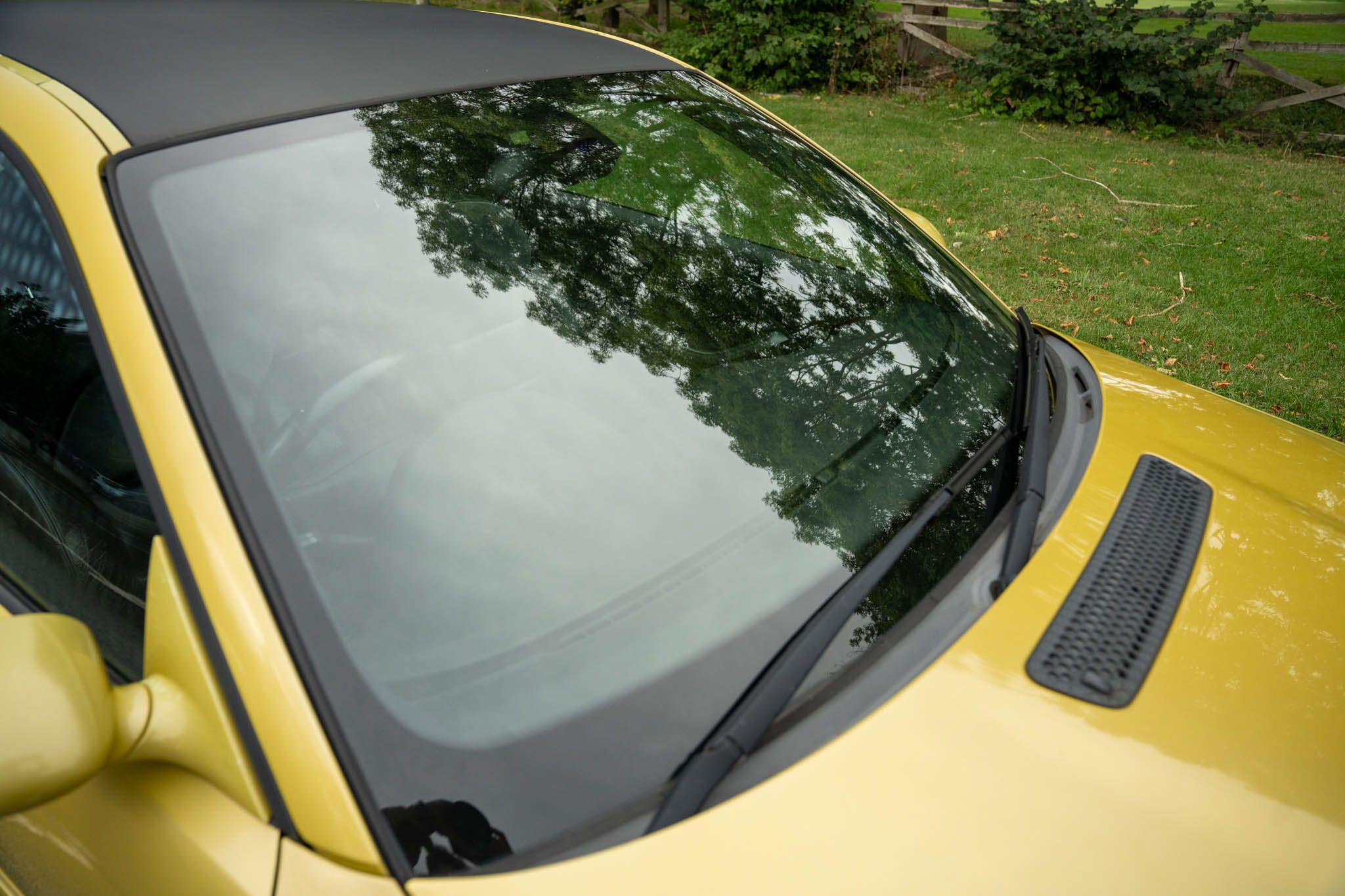 Photo 3 of 12 of 2004 BMW M3 (E46) Coupe - Manual