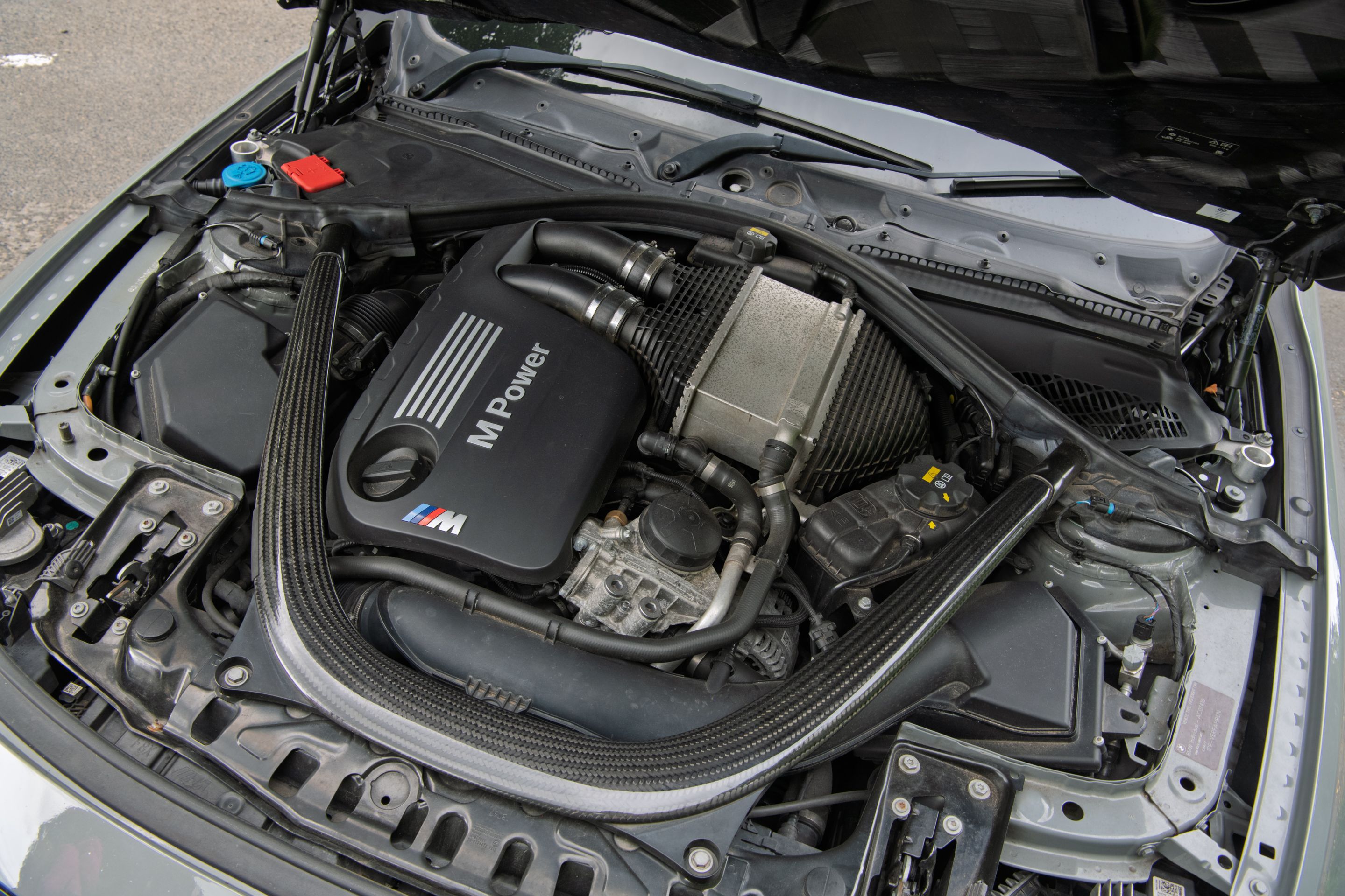 Photo 11 of 12 of 2018 BMW M4 CS (F82)