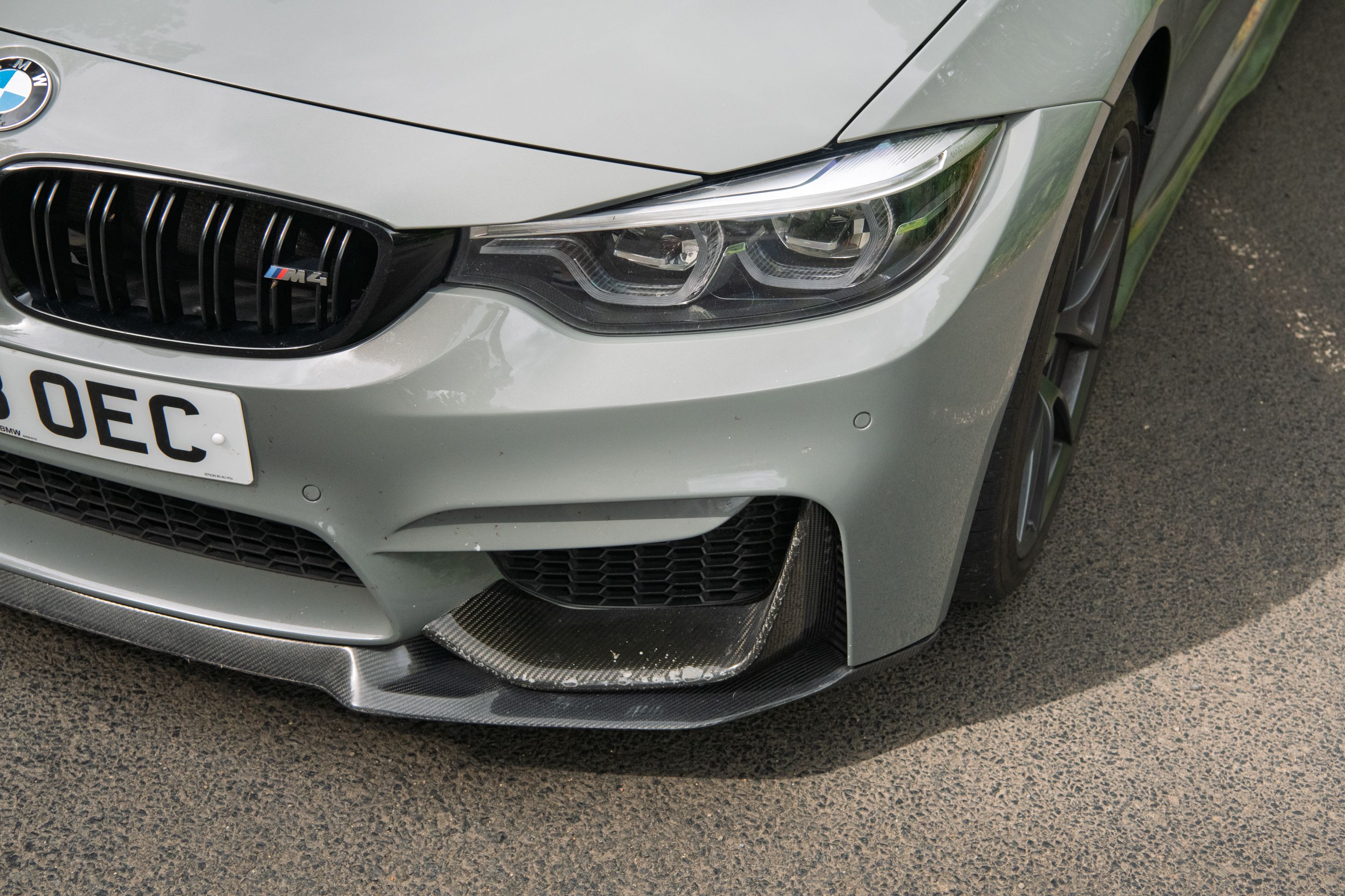 Photo 3 of 12 of 2018 BMW M4 CS (F82)