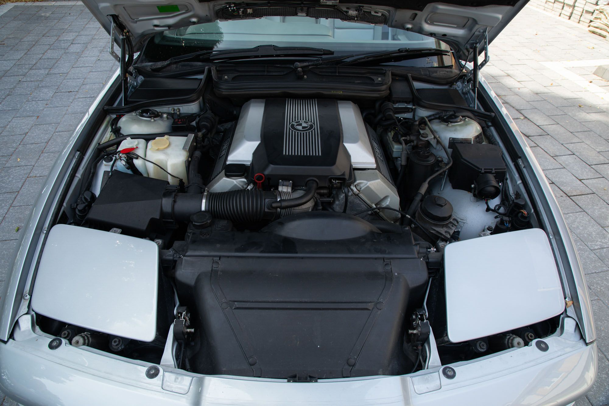 Photo 10 of 12 of 1997 BMW 840Ci Individual (E31)