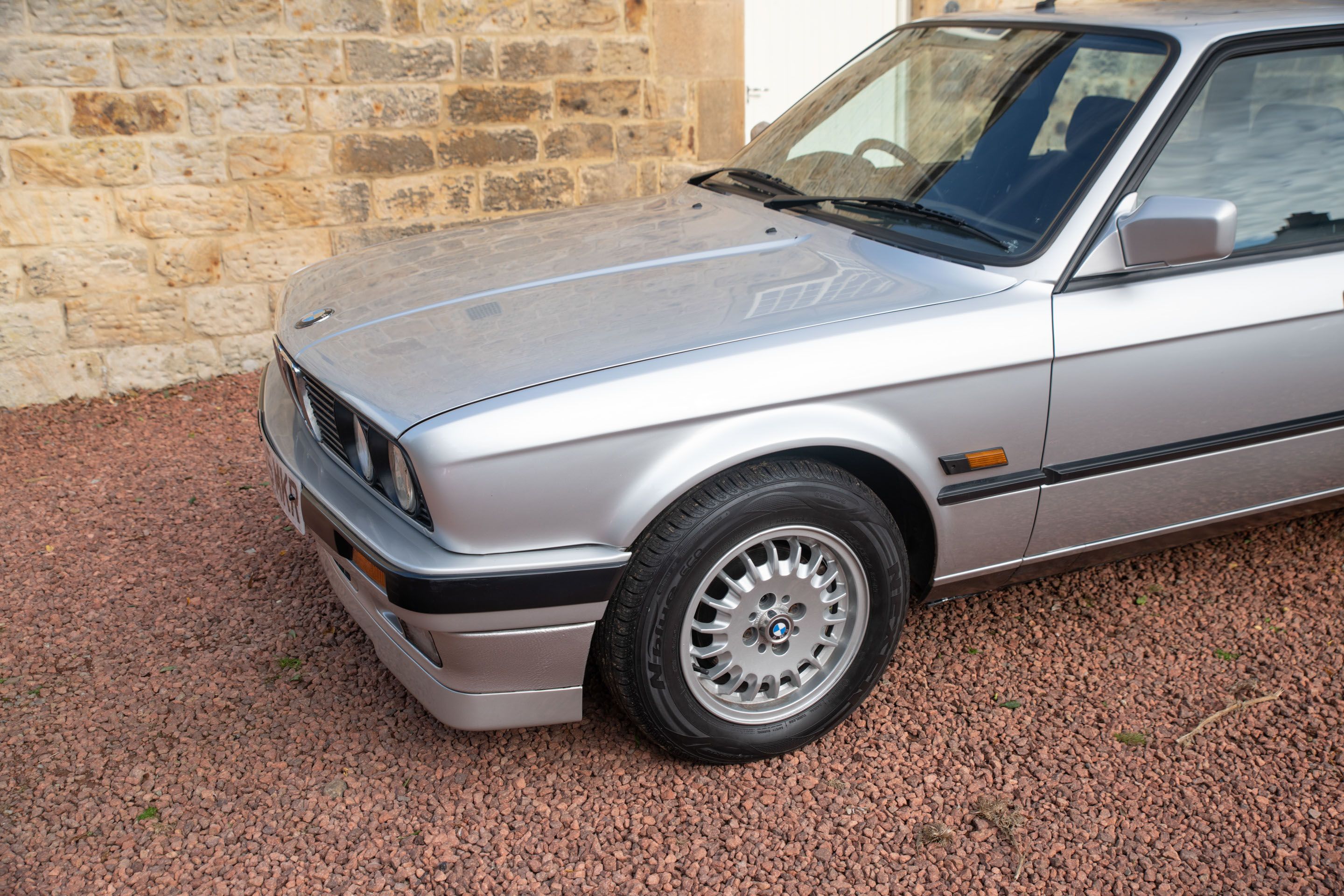 Thanks for the add! This is my 1987 BMW E30 316. The car had been parked up  for over 6 years due to a head gasket going and I have bought it to give it  another life! Where is the best BMW specialist ..., image size:2880x1920