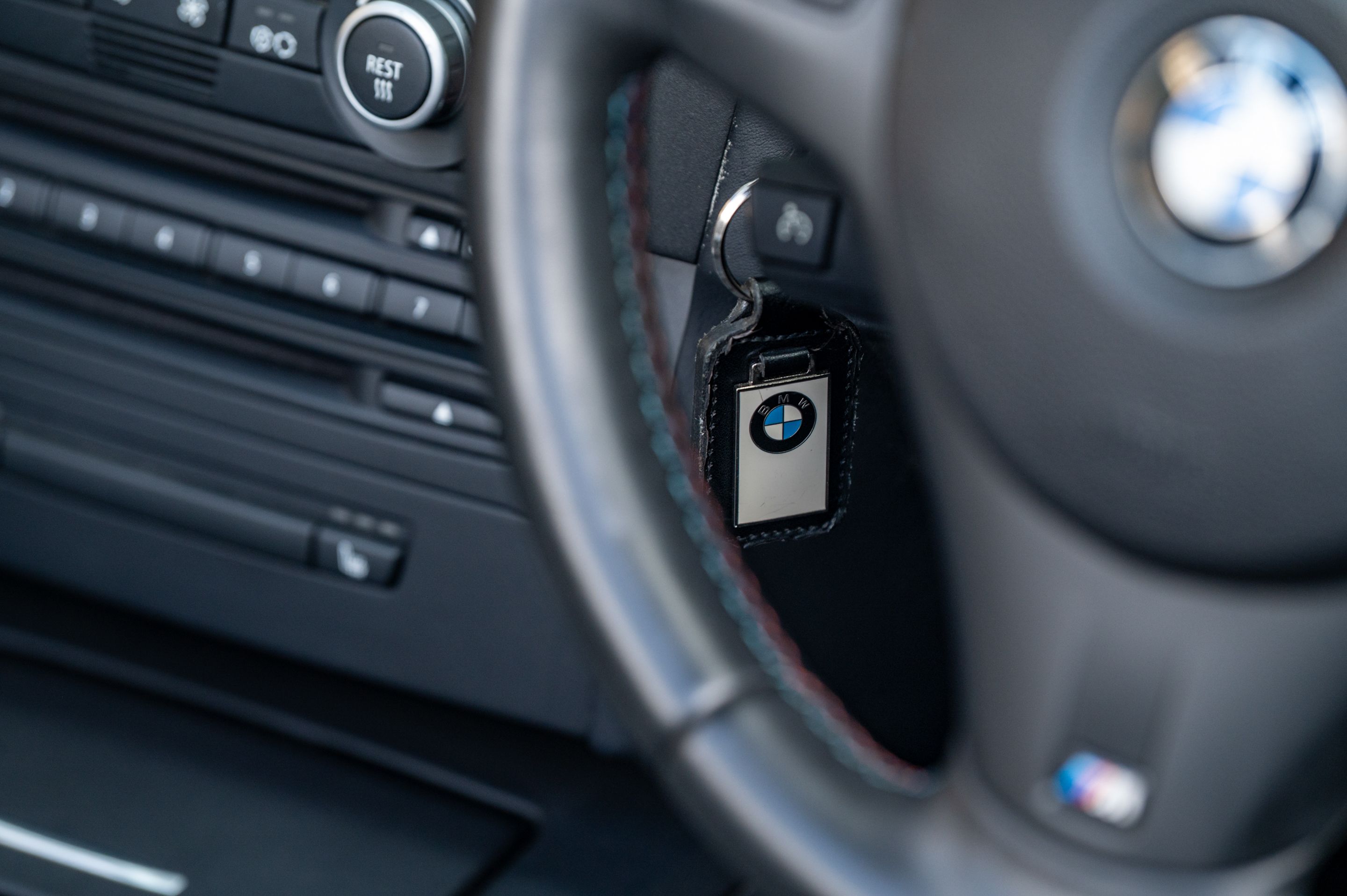 Photo 7 of 12 of 2008 BMW M3 (E93)