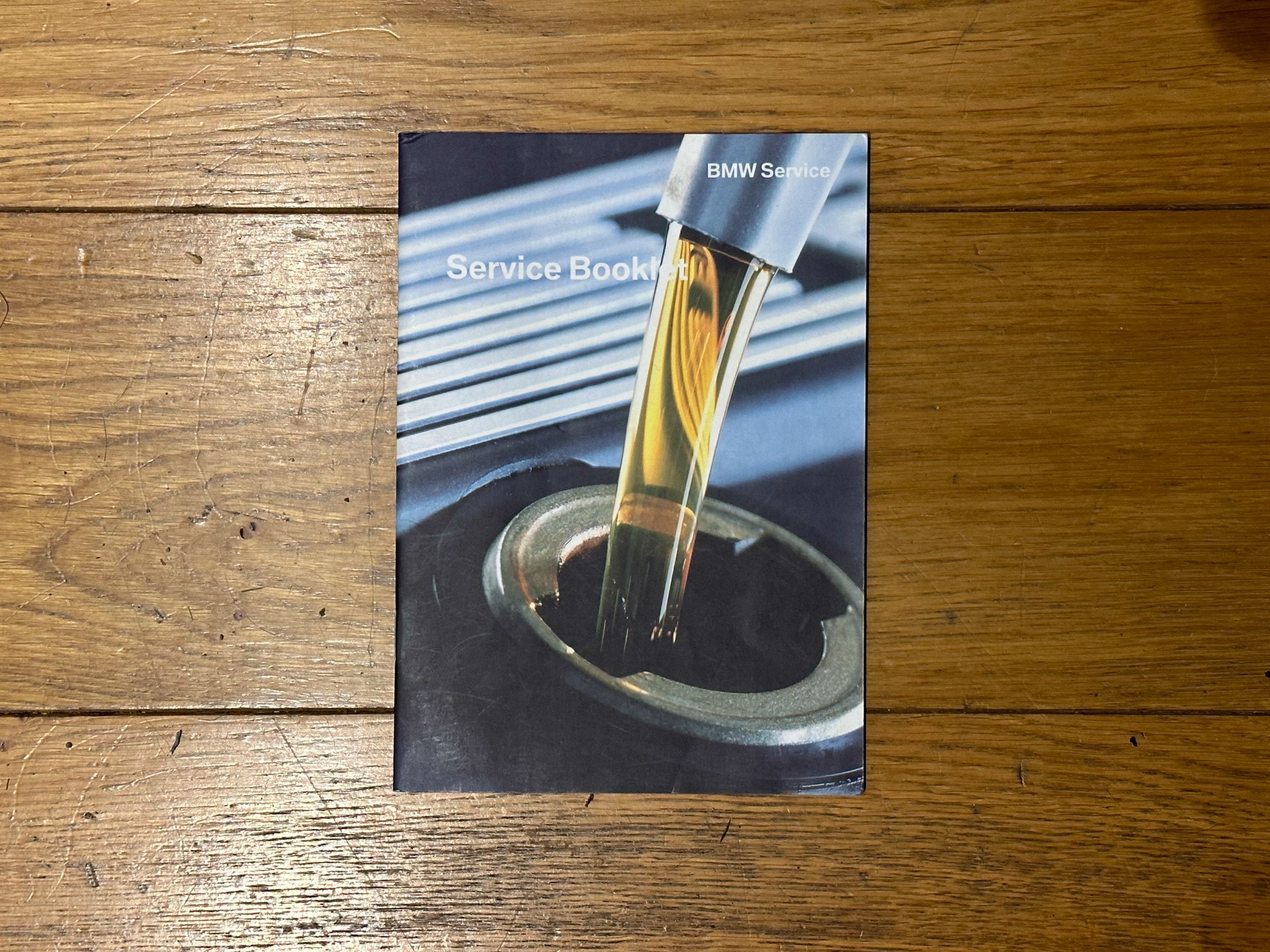 Photo 12 of 12 of 2008 BMW M3 (E93)