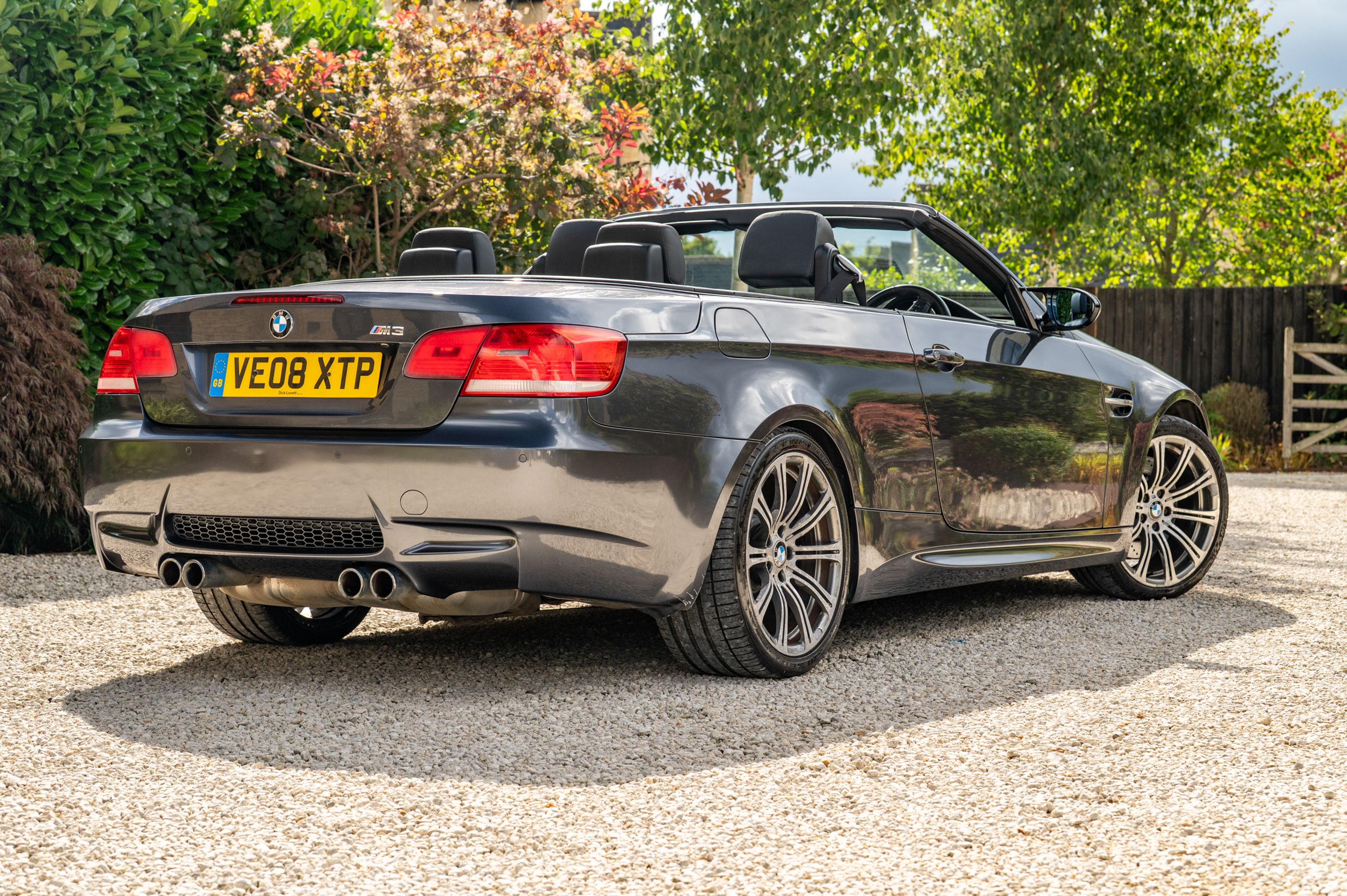 Photo 2 of 12 of 2008 BMW M3 (E93)