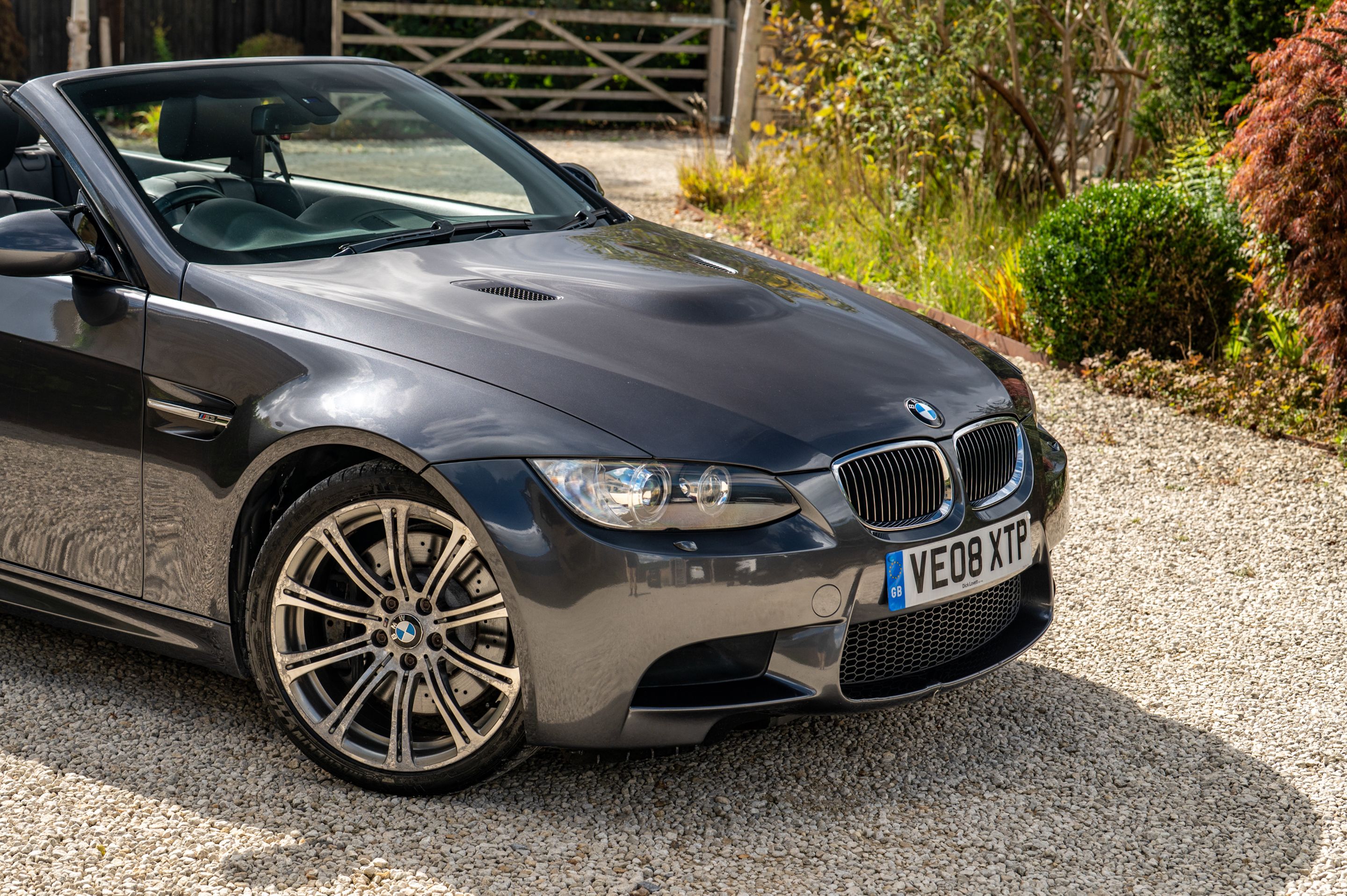 Photo 3 of 12 of 2008 BMW M3 (E93)