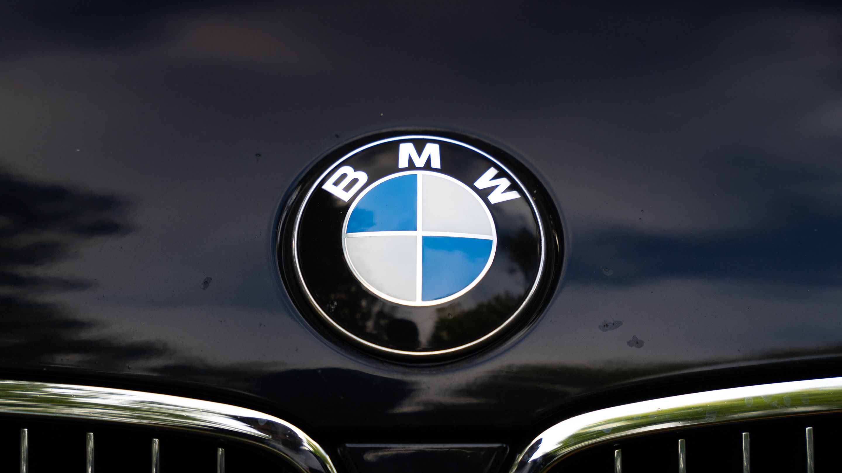 Photo 3 of 12 of 2008 BMW M3 Coupe (E92) DCT