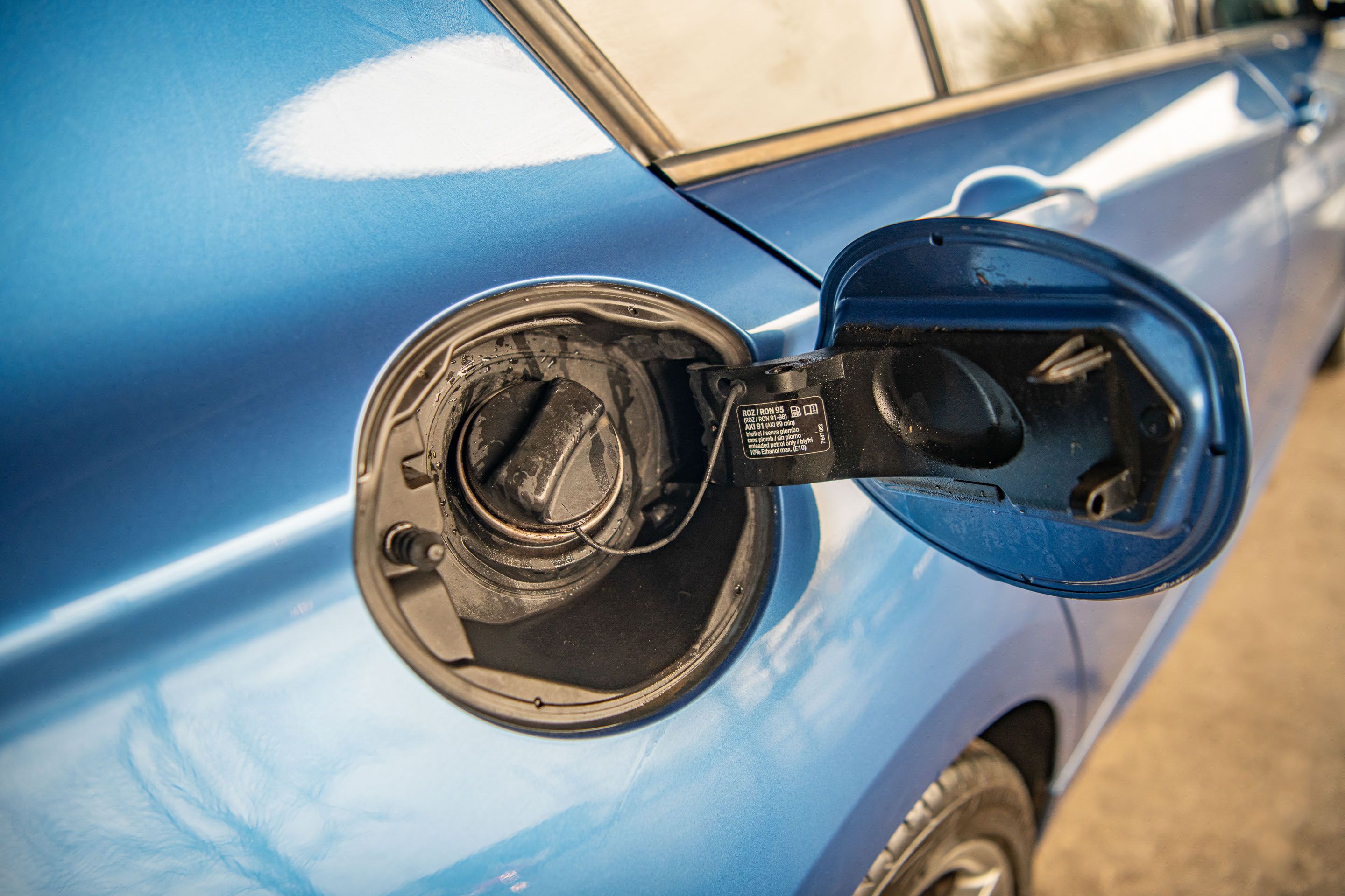 Photo 5 of 12 of 2014 BMW M135i Manual