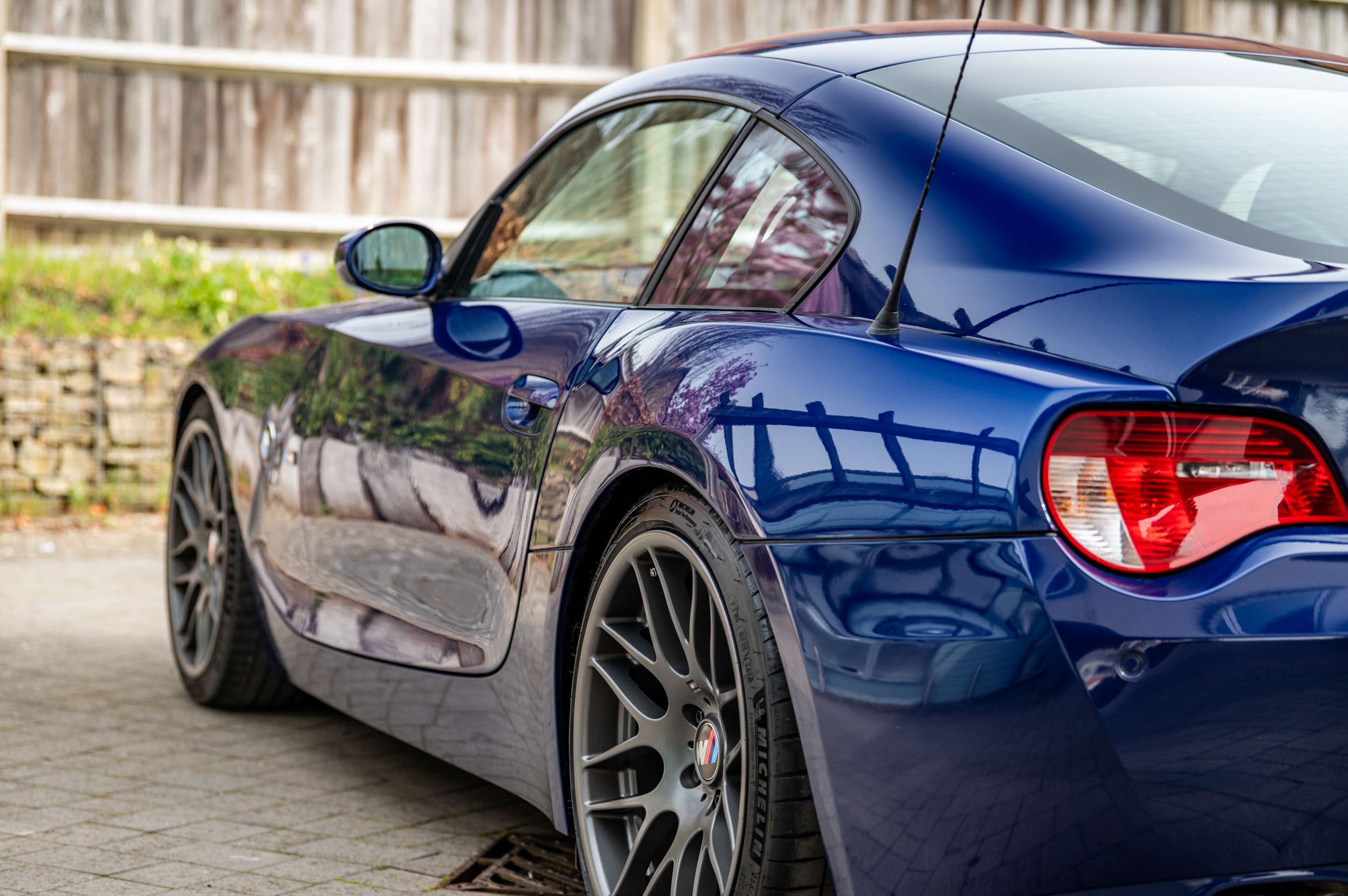 Photo 5 of 12 of 2006 BMW Z4M Coupe