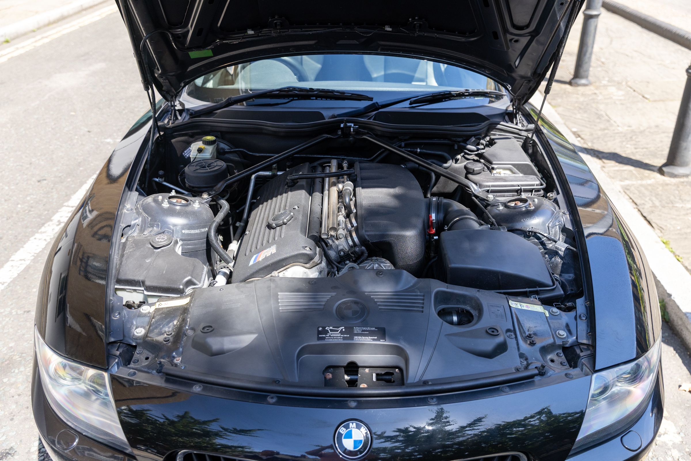 Photo 8 of 12 of 2007 BMW Z4 M Coupe