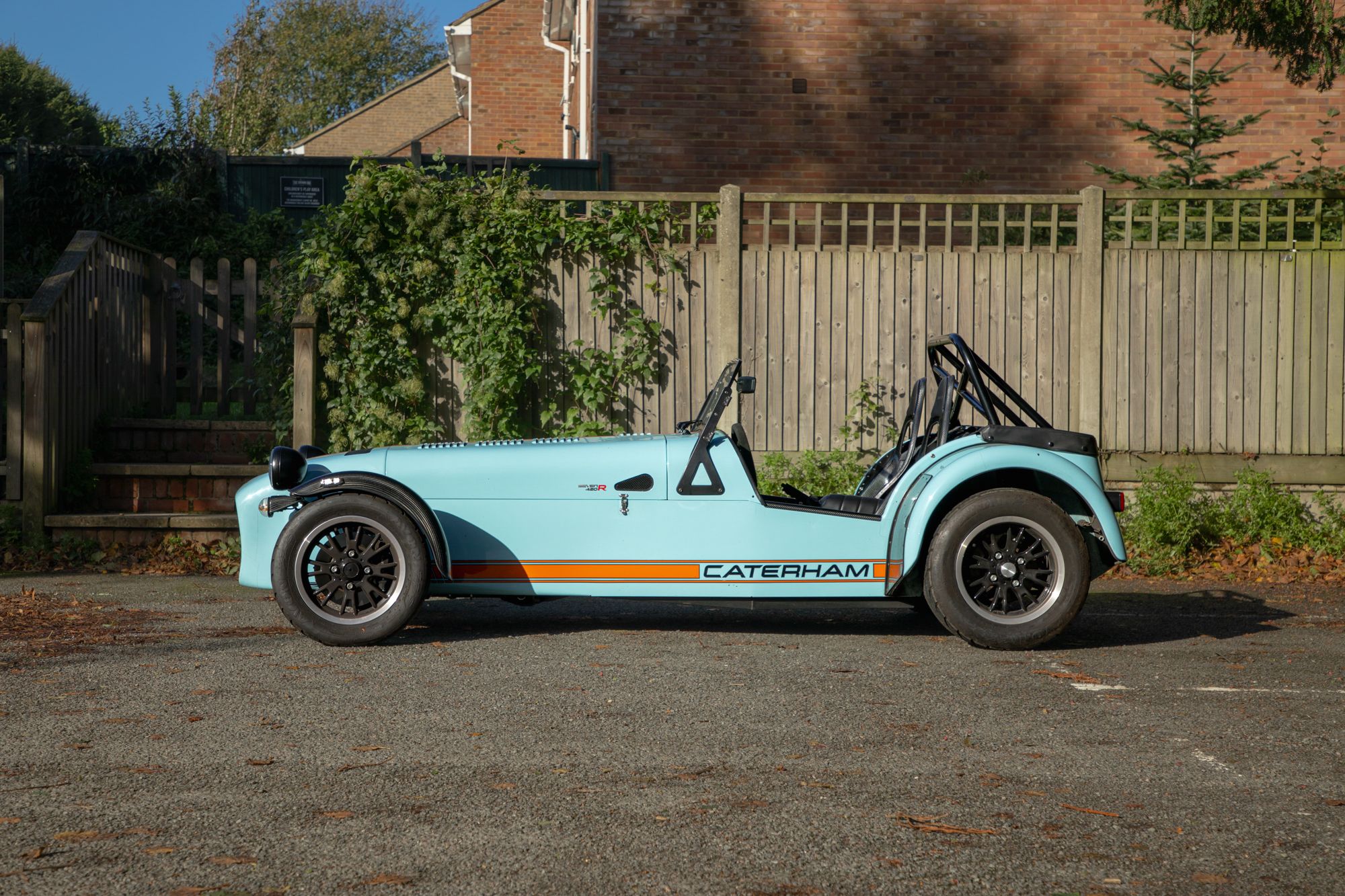 Photo 2 of 12 of 2023 Caterham Seven 420R
