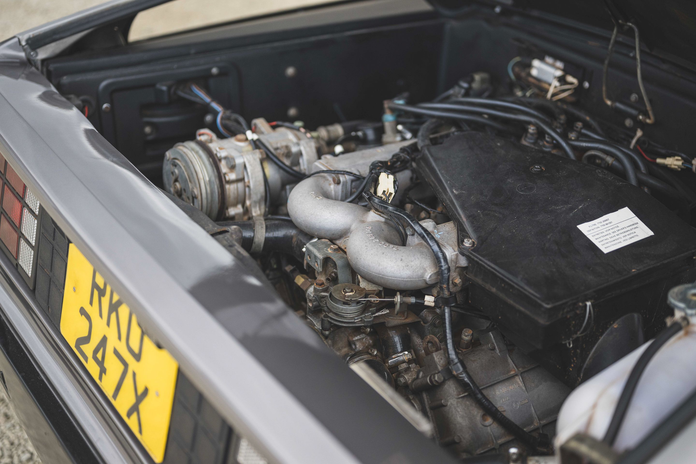 Photo 9 of 12 of 1981 DeLorean DMC-12 Automatic