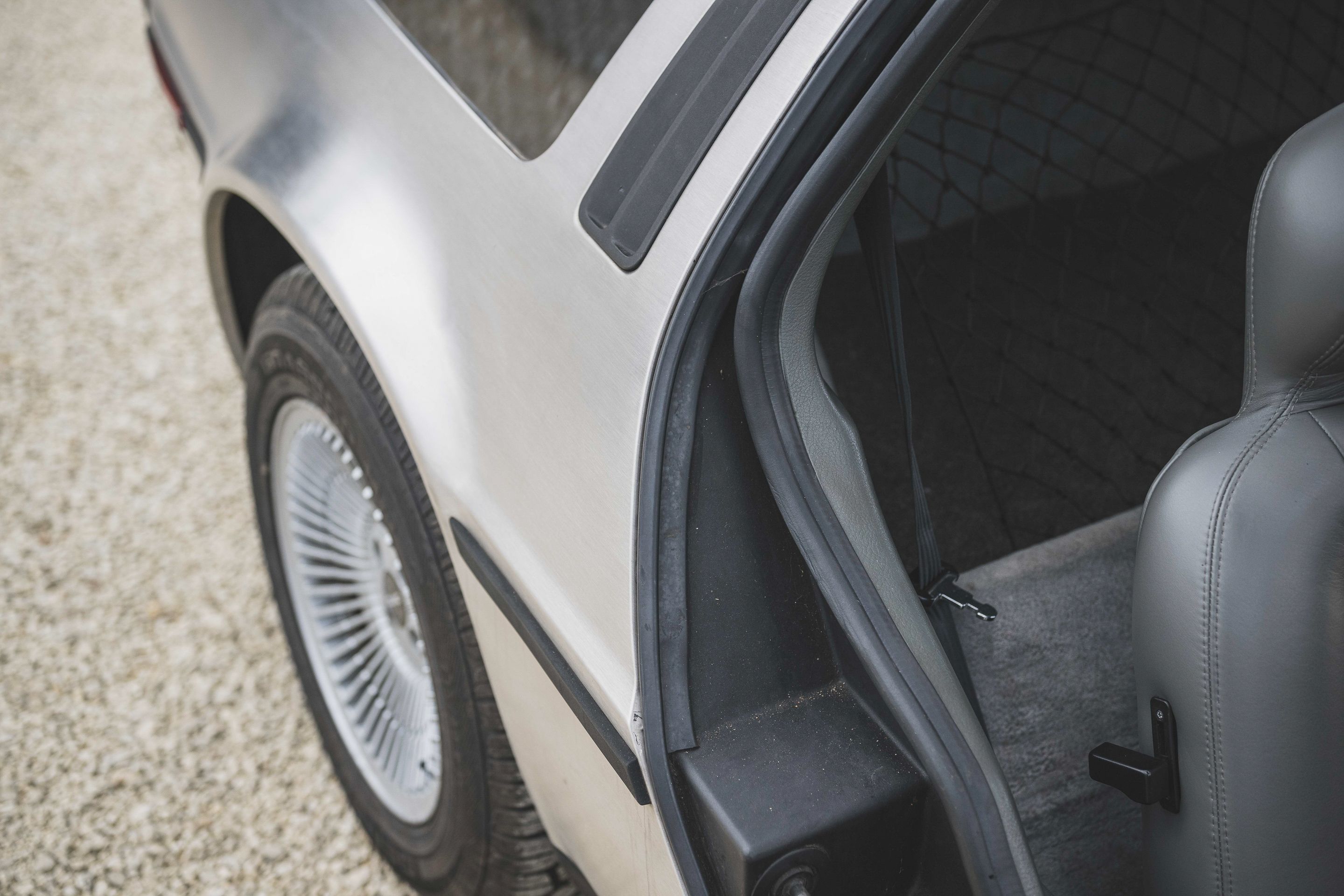 Photo 2 of 12 of 1981 DeLorean DMC-12 Automatic