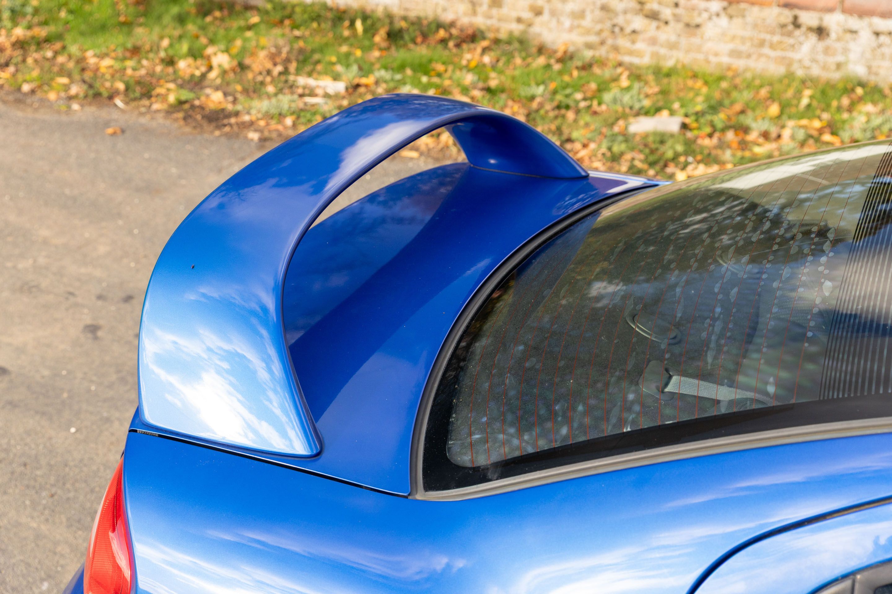 Photo 4 of 12 of 2004 Dodge Neon SRT-4