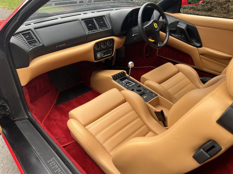 Ferrari 355 interior