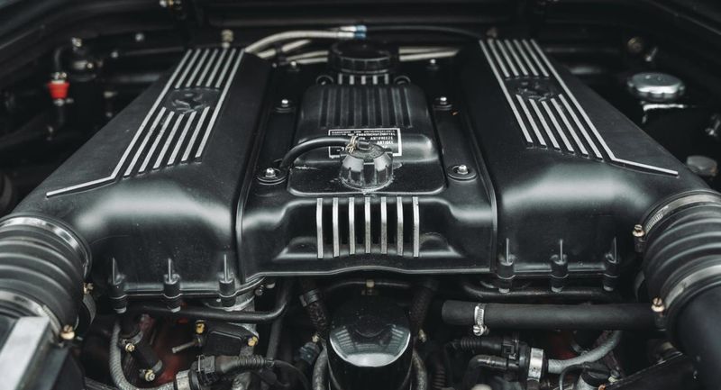 Ferrari 355 engine