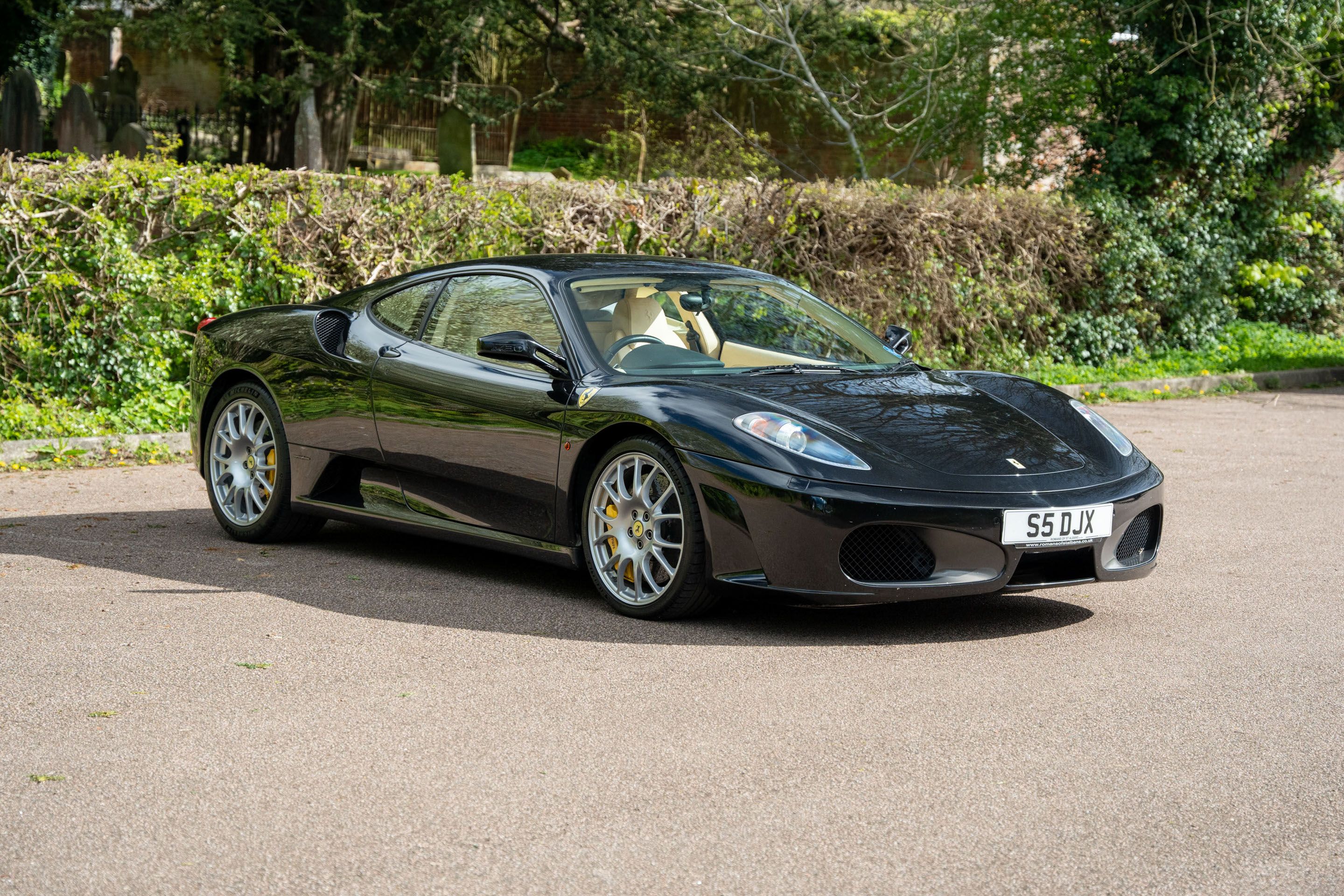 F430★ Ferrari F430, LH Front Spindle Knuckle, w/o Hub, Used, P/N