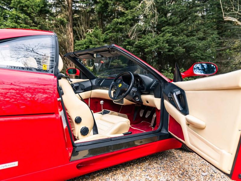 Ferrari 355 interior