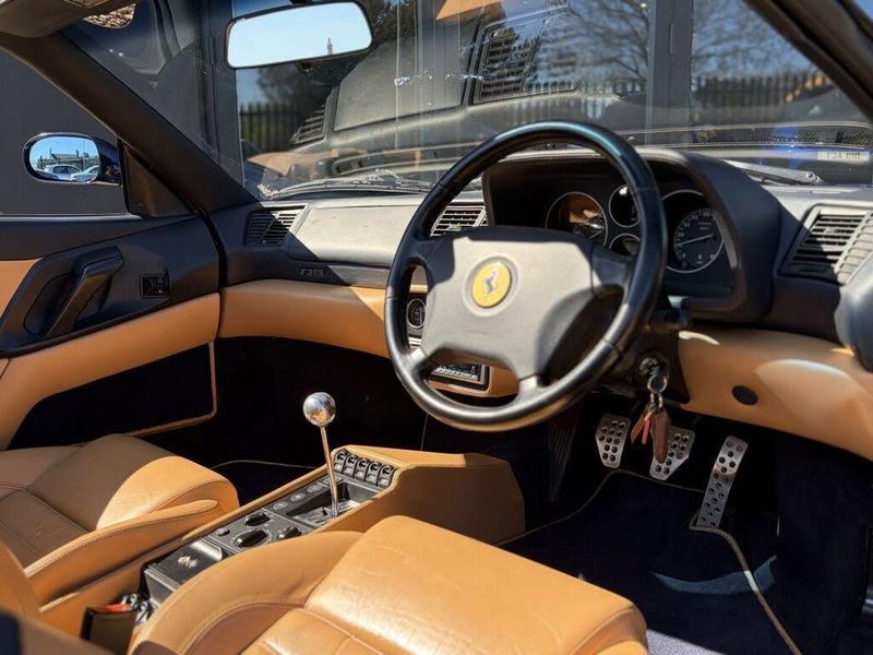 Ferrari 355 interior