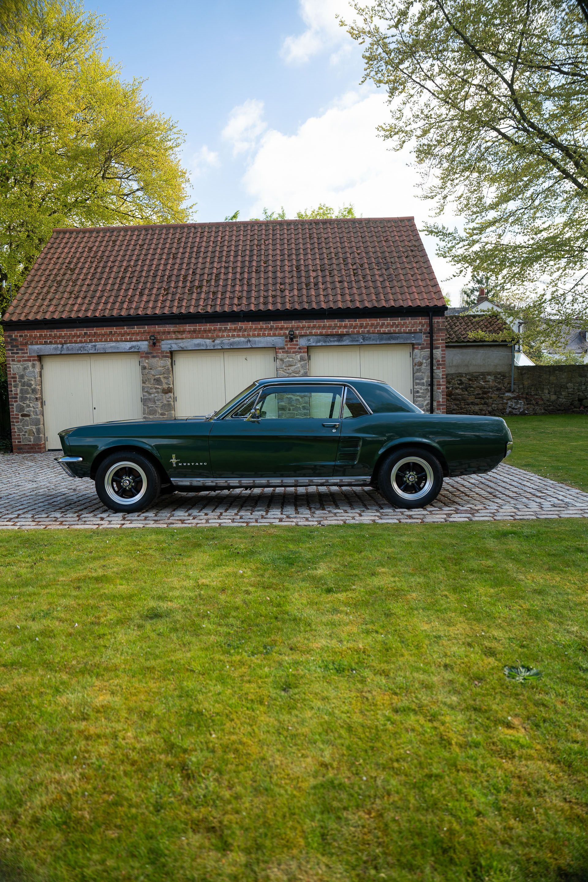 Photo 2 of 12 of 1967 Ford Mustang 289 Notchback