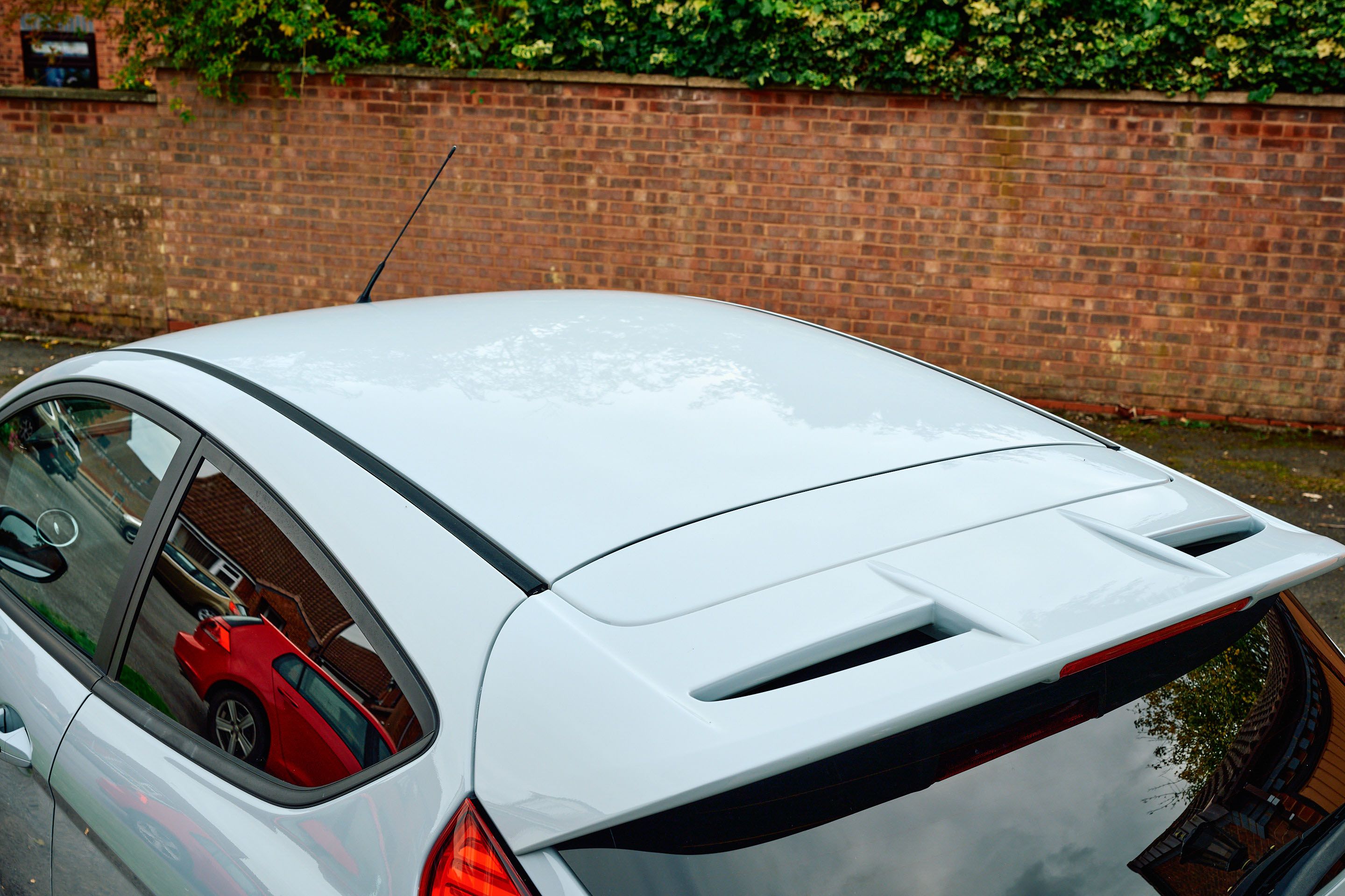 Photo 4 of 12 of 2017 Ford Fiesta ST200