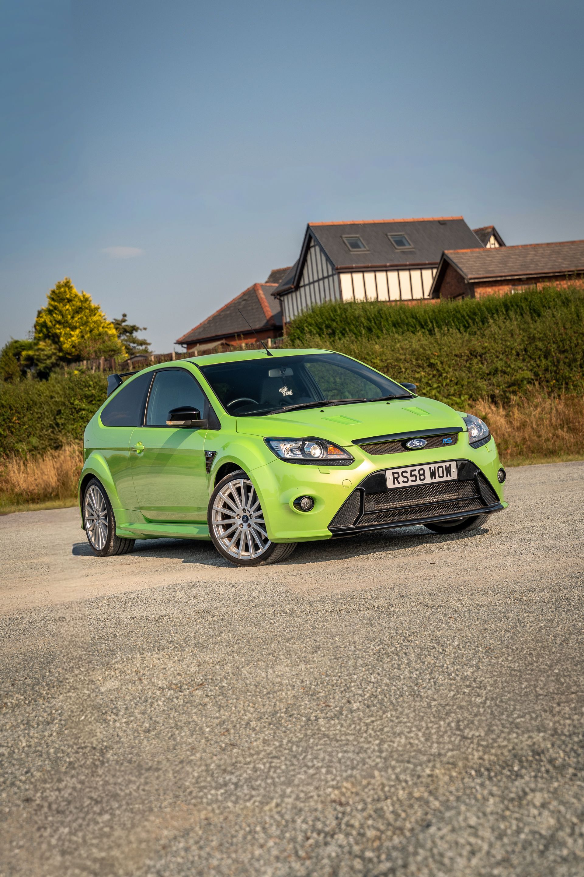 Photo 2 of 12 of 2009 Ford Focus RS Mk2