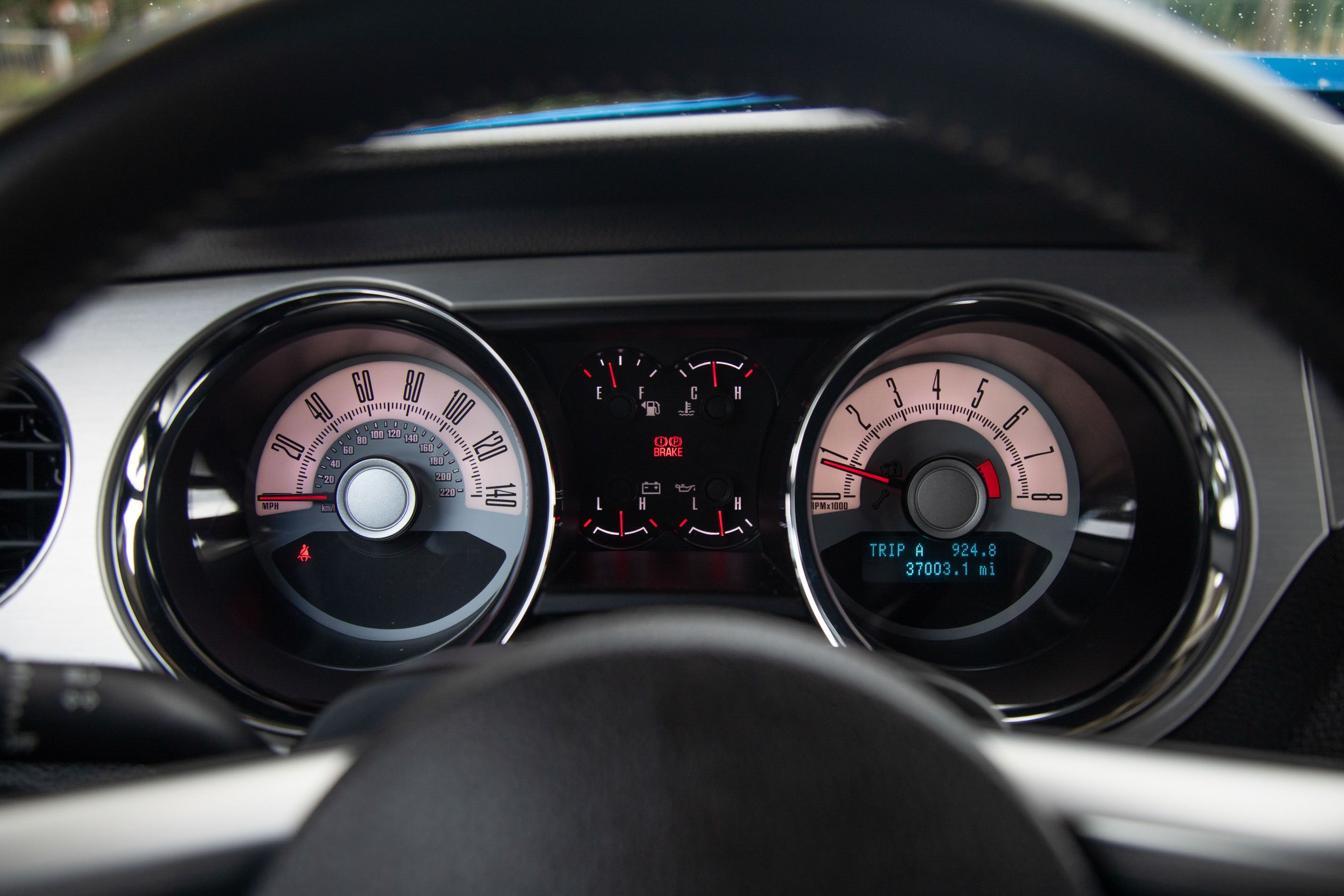 Photo 6 of 12 of 2010 Ford Mustang 4.6-litre V8 Supercharged - GT350 Tribute