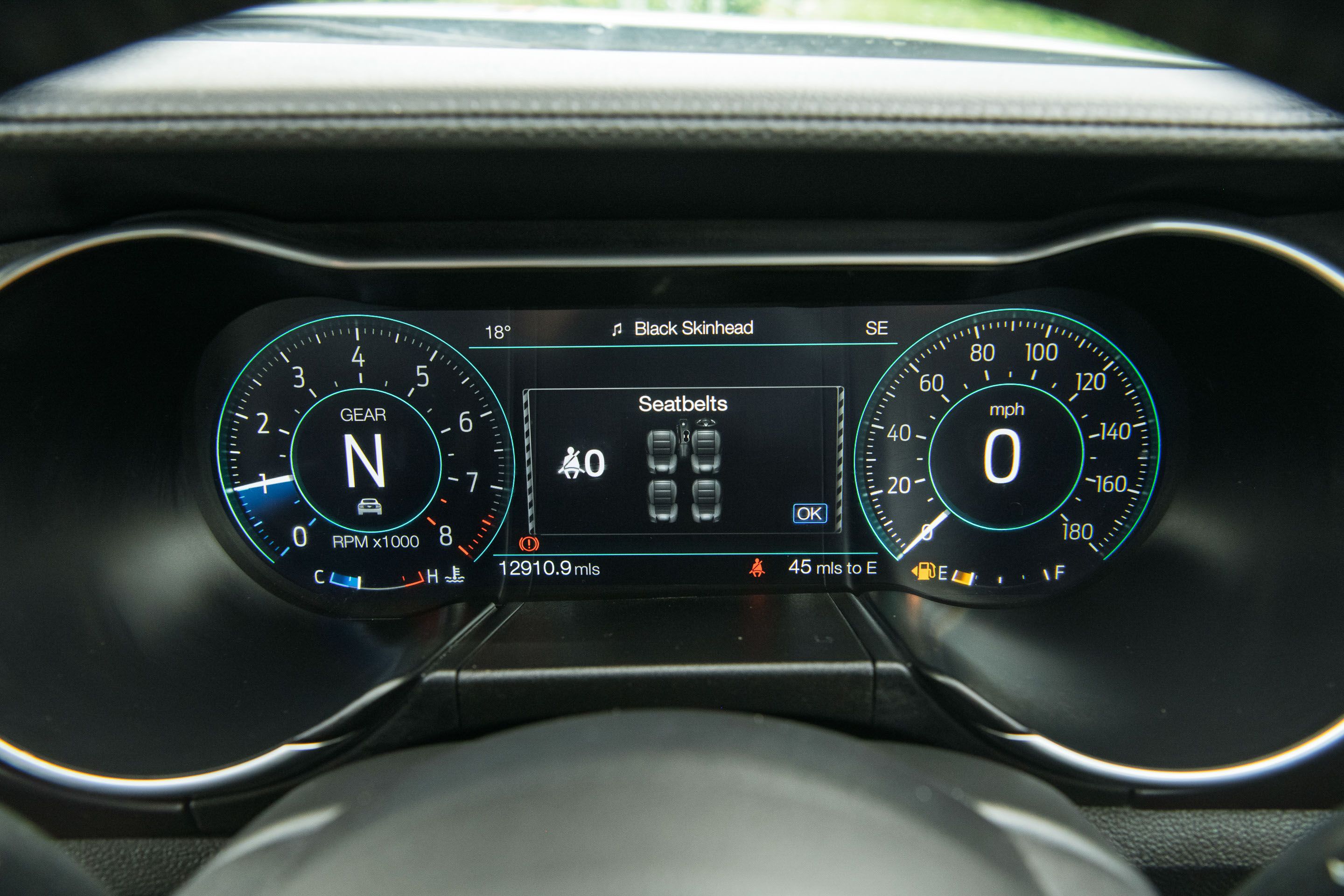 Photo 6 of 12 of 2023 Ford Mustang Mach 1