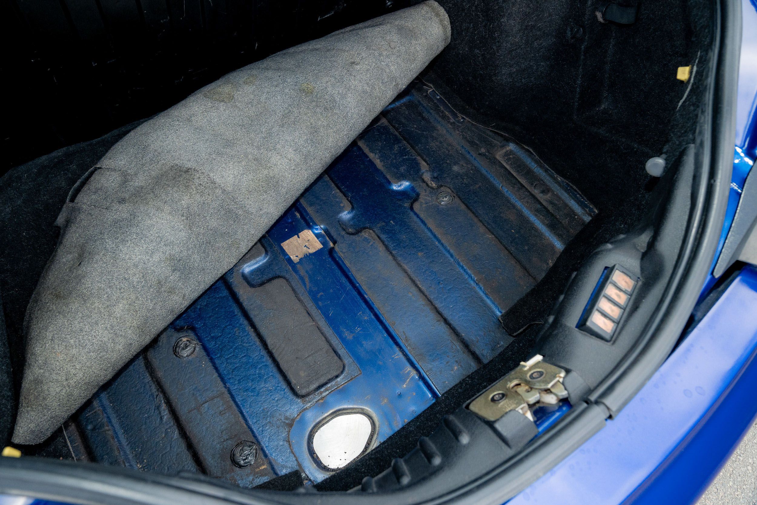 Photo 10 of 12 of 2000 Ford Racing Puma