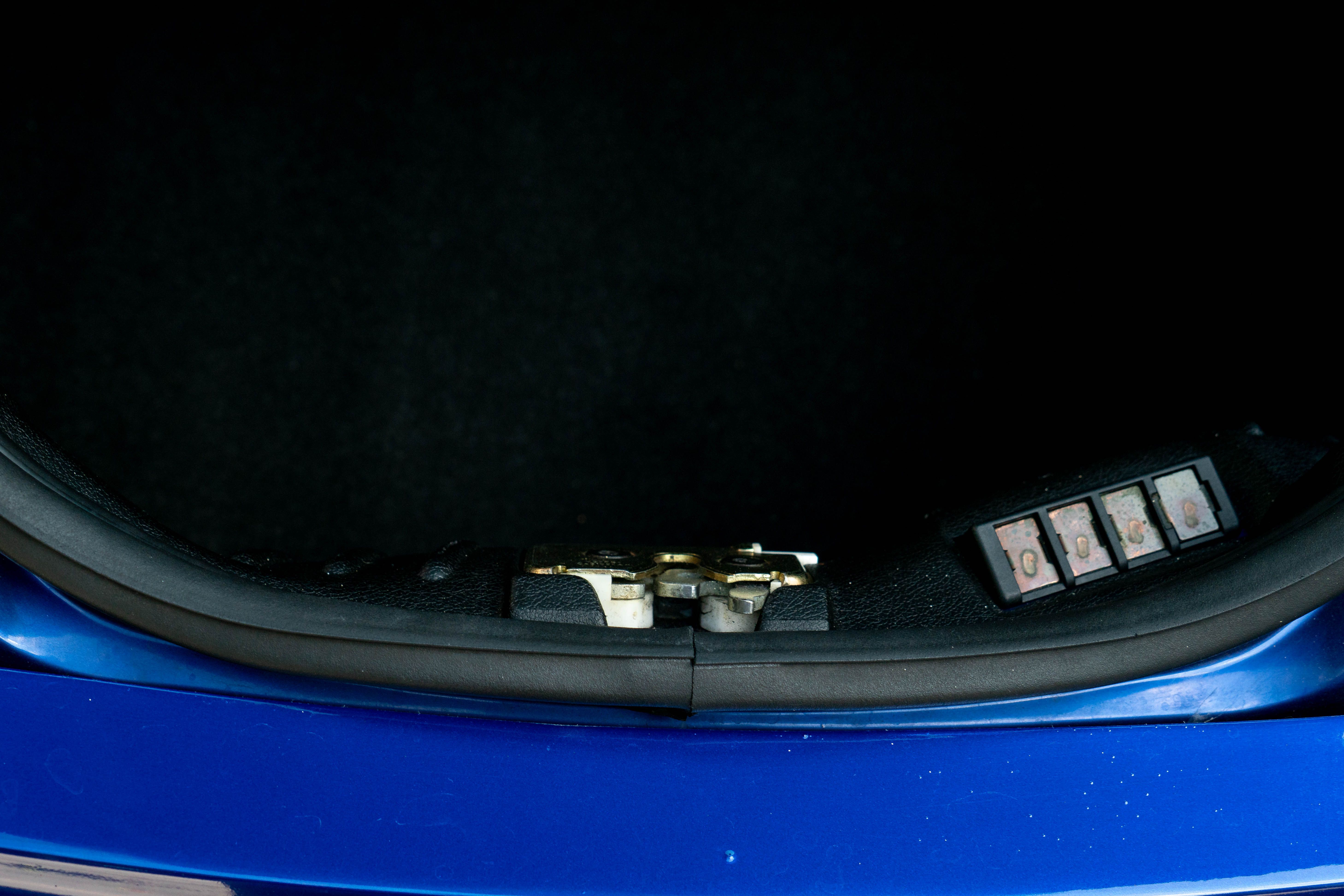 Photo 8 of 12 of 2000 Ford Racing Puma