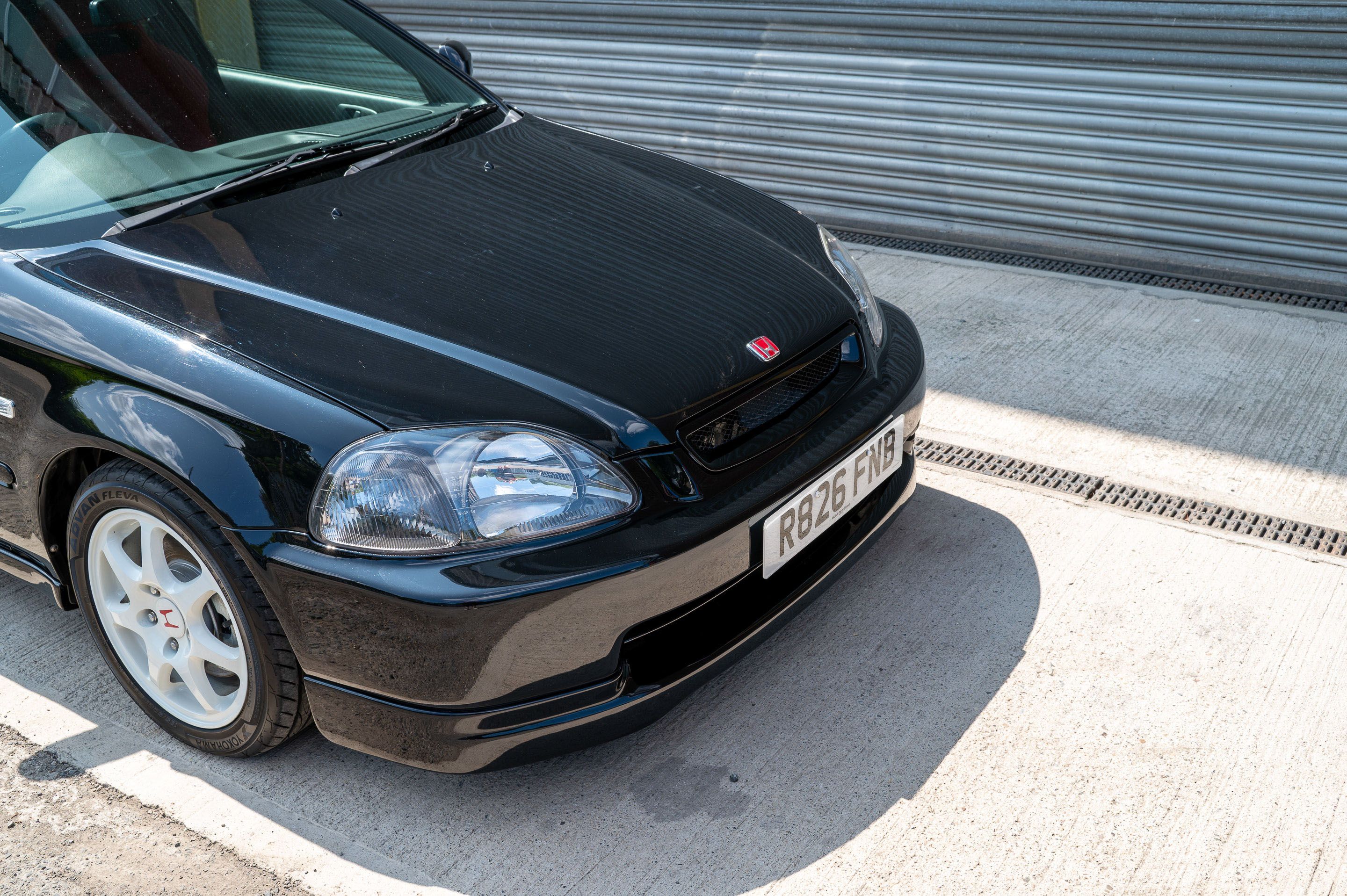 Photo 2 of 12 of 1998 Honda Civic Type R (EK9) - JDM