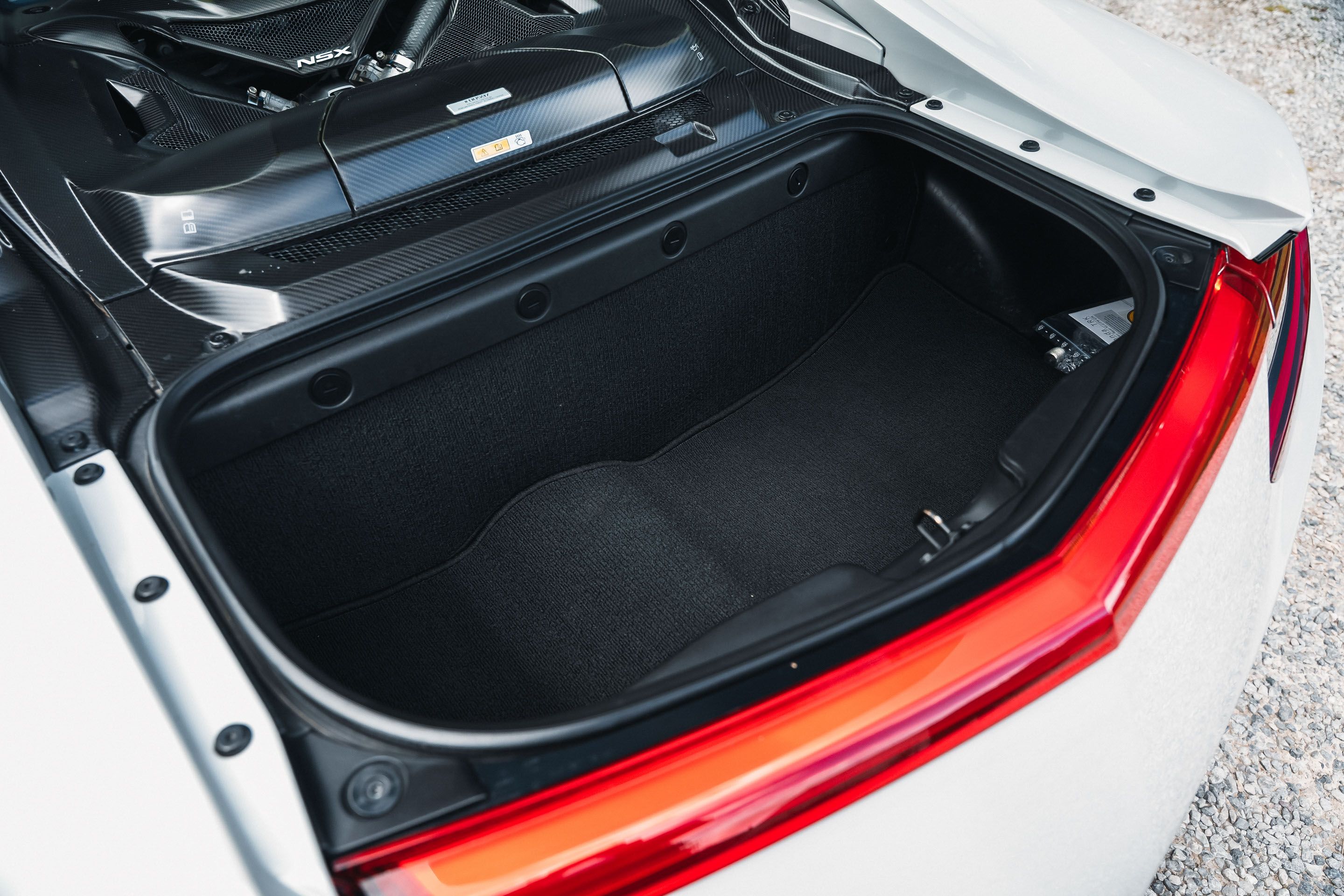 Photo 9 of 12 of 2017 Honda NSX (NC1)
