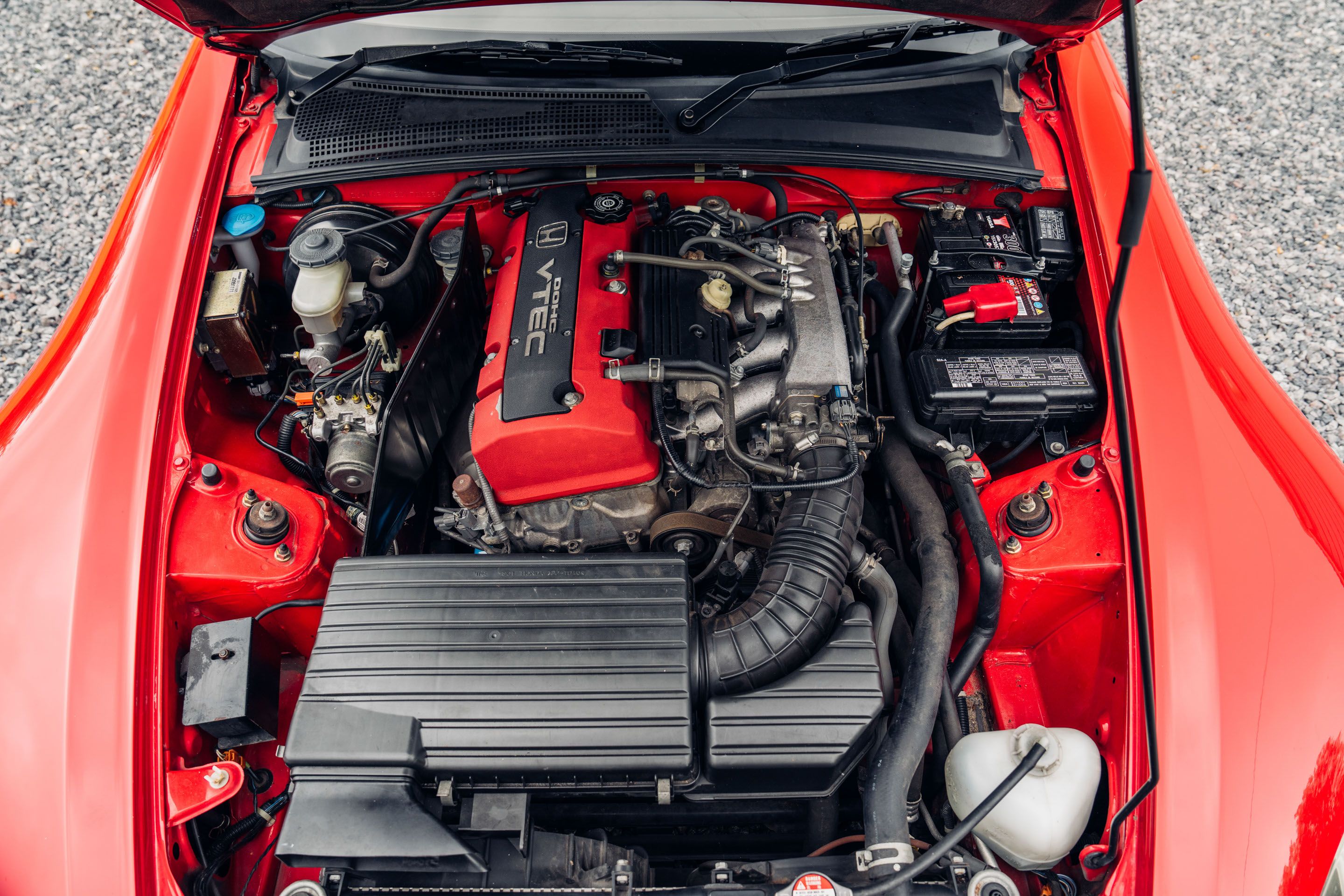 Photo 10 of 12 of 2000 Honda S2000