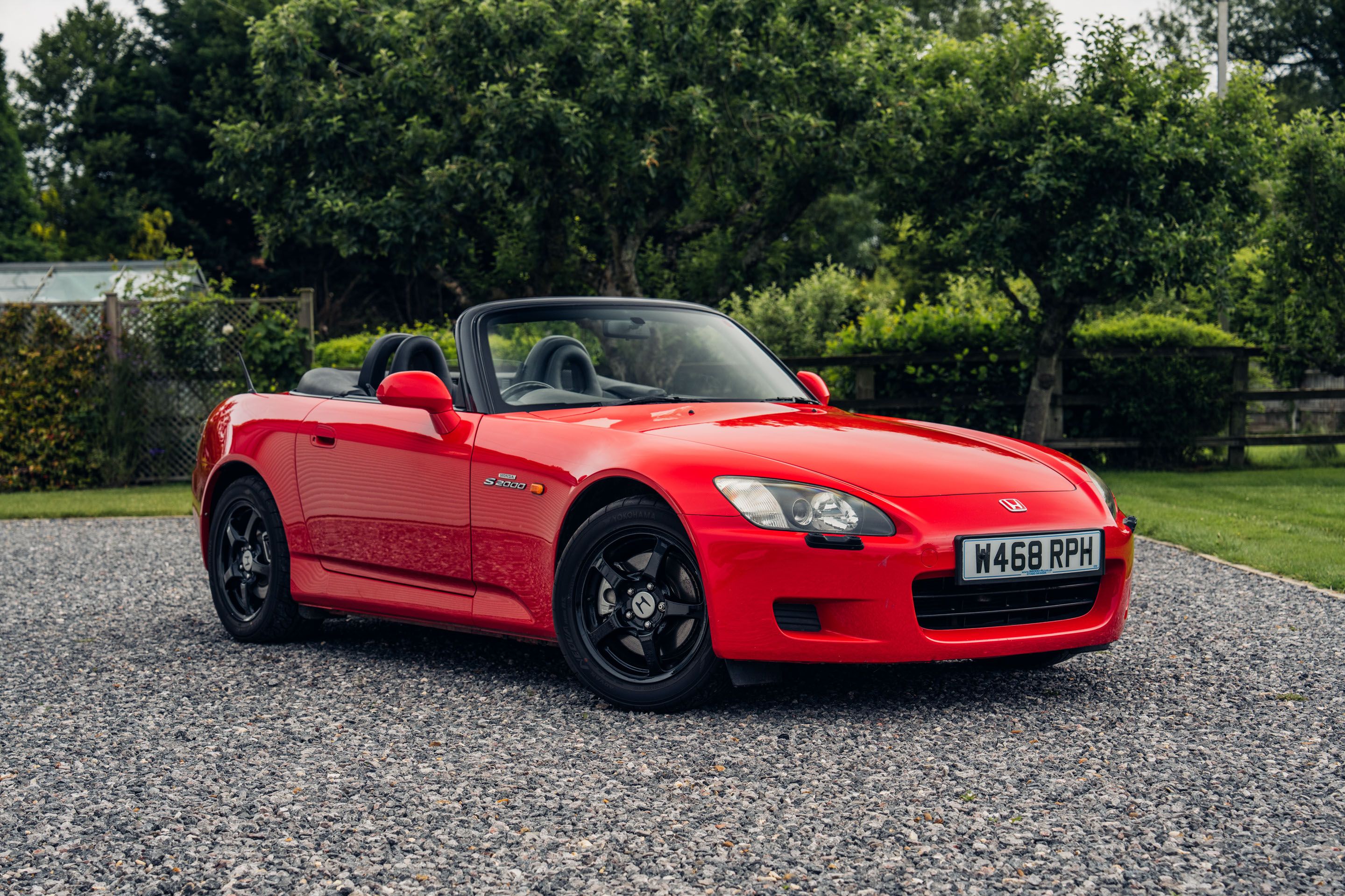 Photo 2 of 12 of 2000 Honda S2000