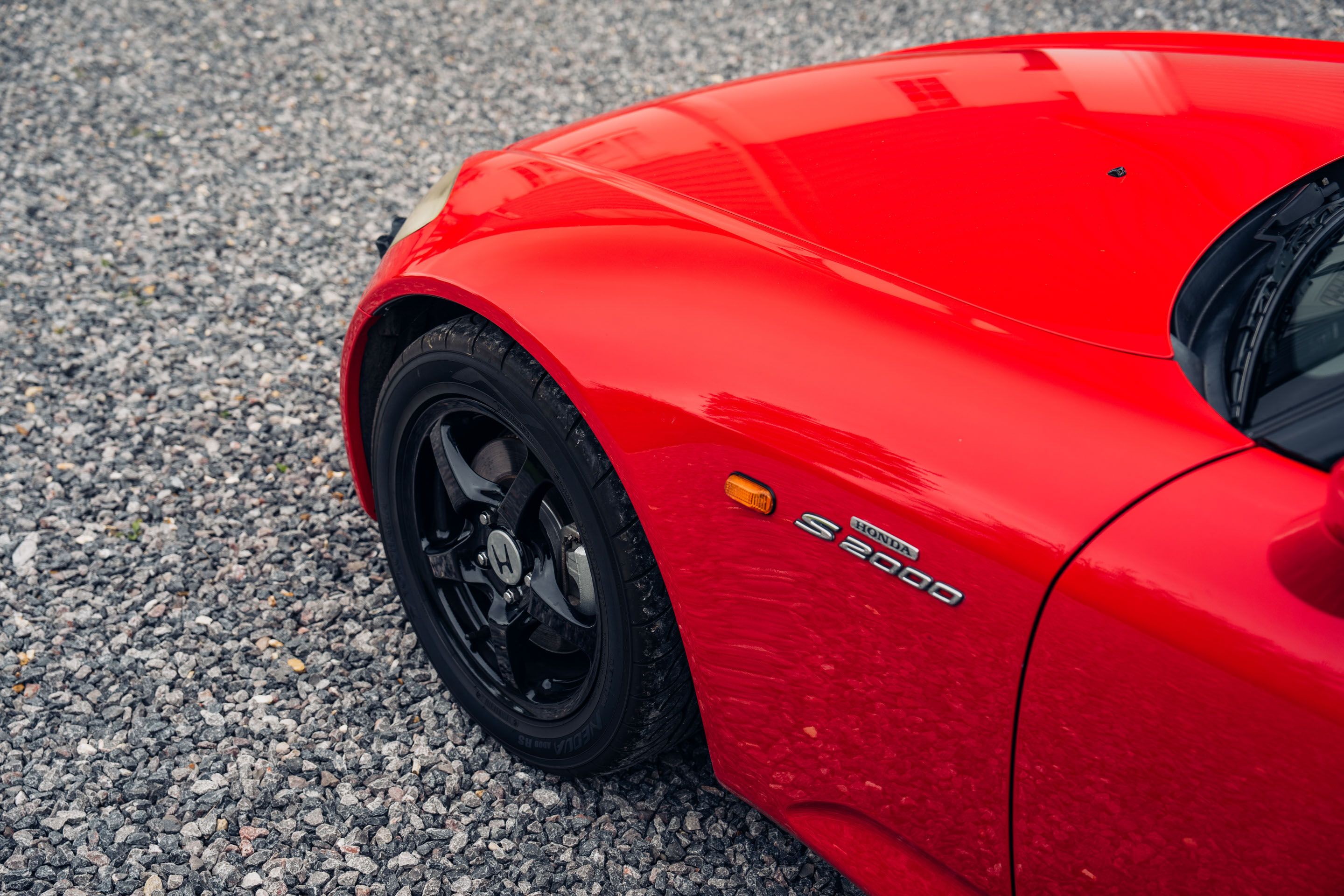 Photo 4 of 12 of 2000 Honda S2000