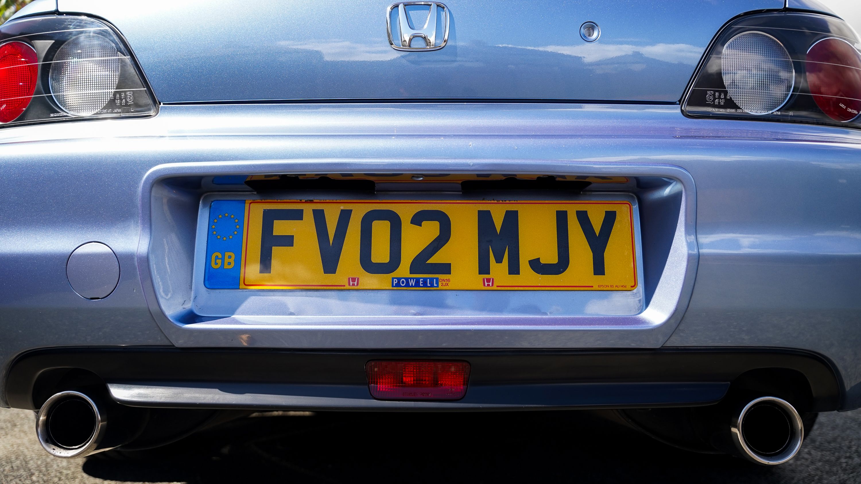 Photo 3 of 12 of 2002 Honda S2000