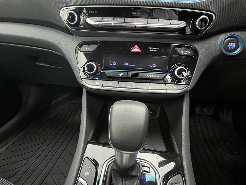 Hyundai IONIQ 1.6 h-GDi Premium DCT Euro 6 (s/s) 5dr