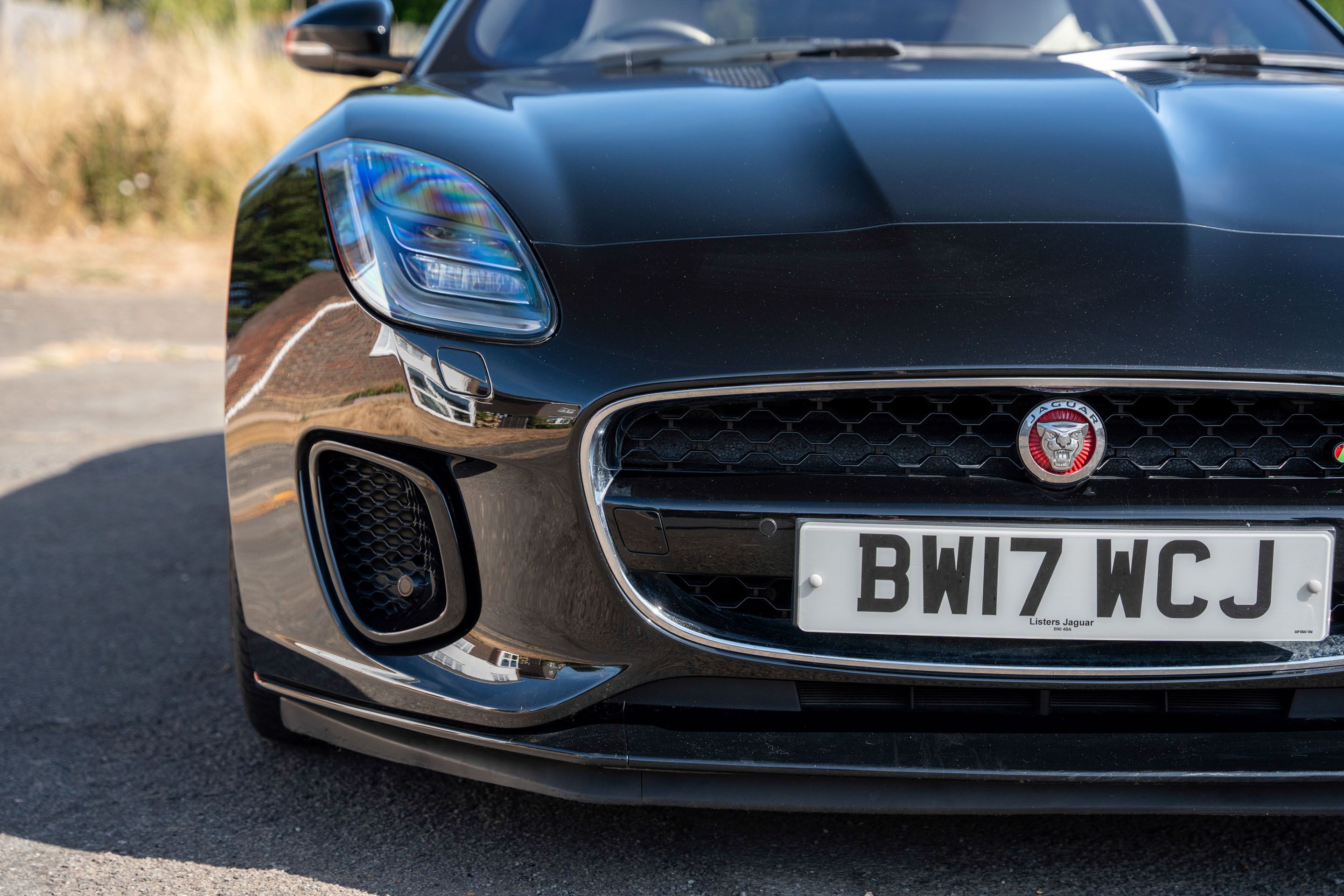 Photo 2 of 12 of 2017 Jaguar F-Type R-Dynamic 3.0 V6 Auto