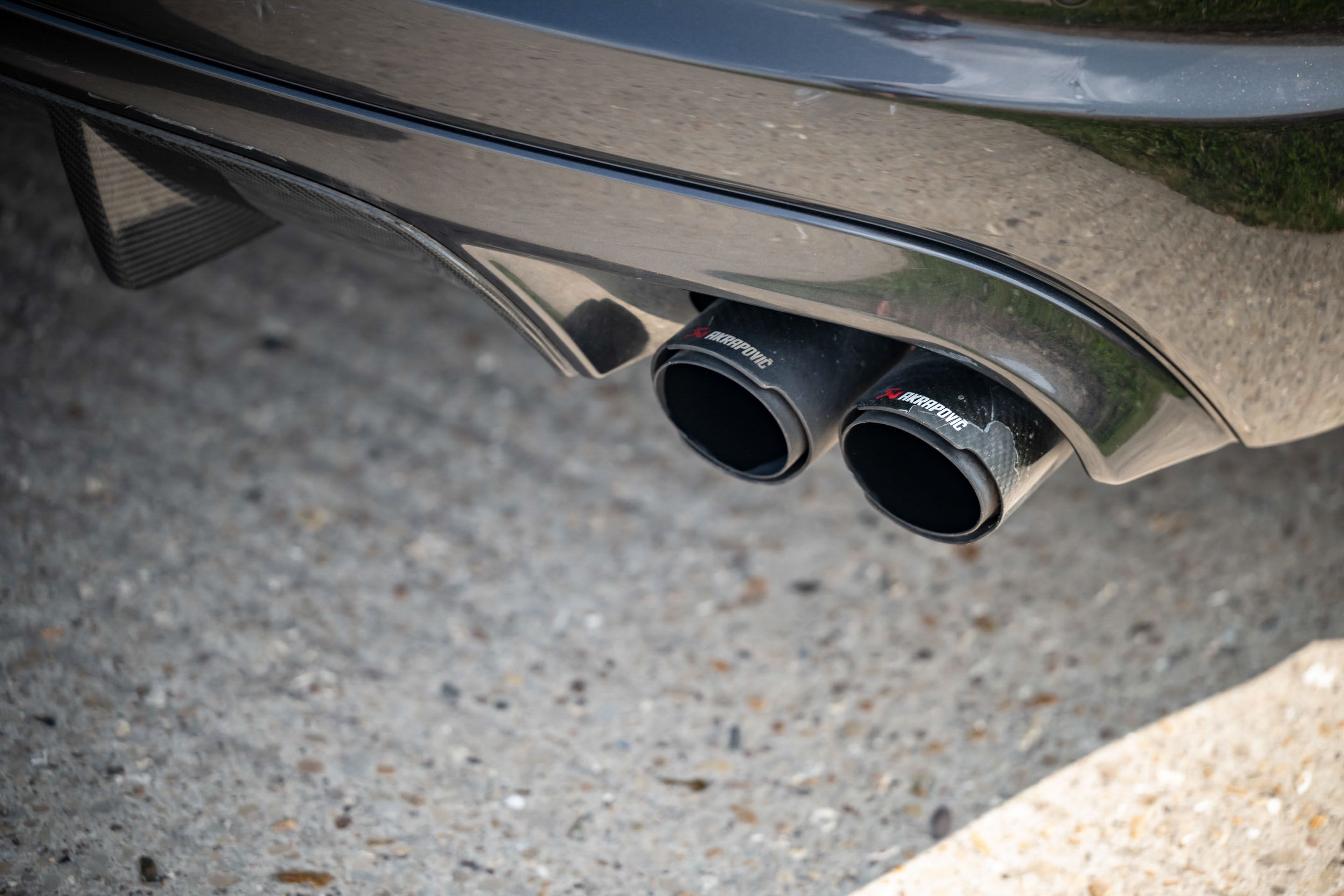 Photo 4 of 12 of 2014 Jaguar XFR-S