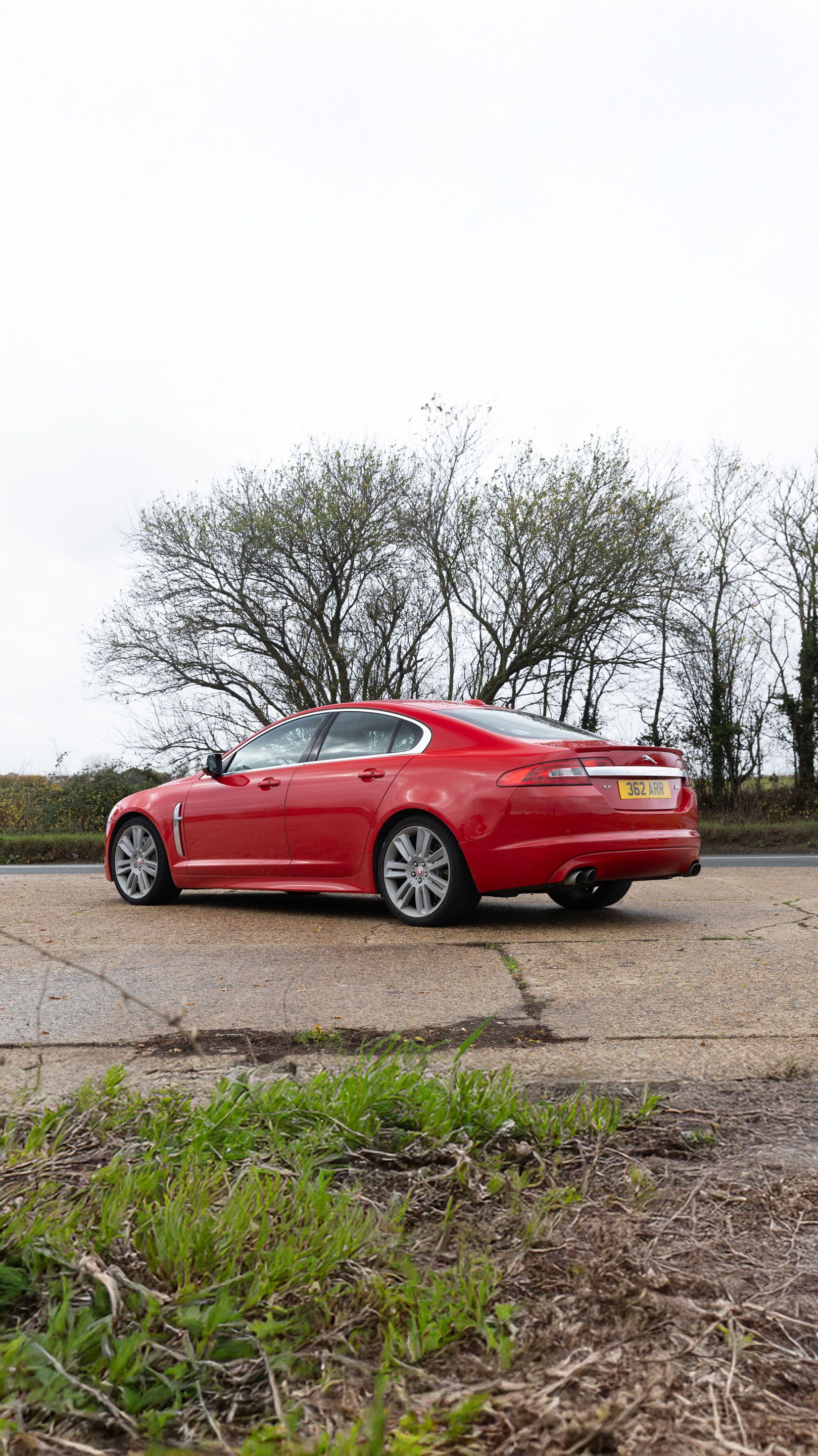 Photo 2 of 12 of 2010 Jaguar XFR