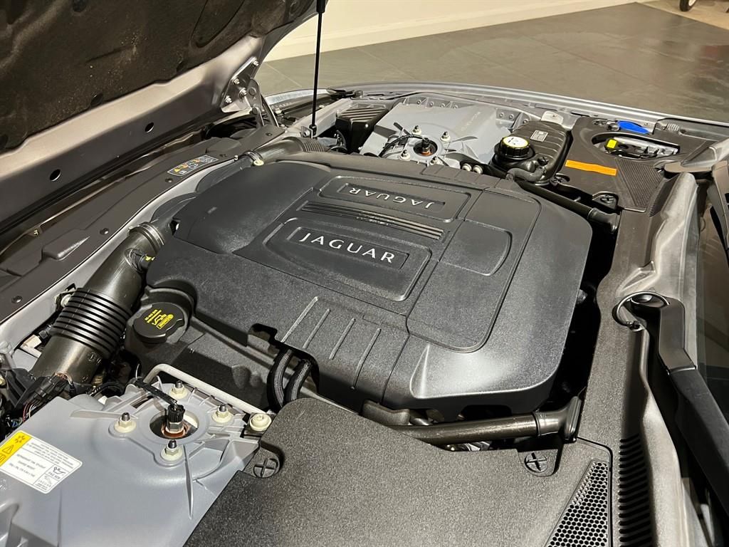 Jaguar XK 5.0 V8 Portfolio Convertible 2dr Petrol Auto Euro 5 (385 ps)