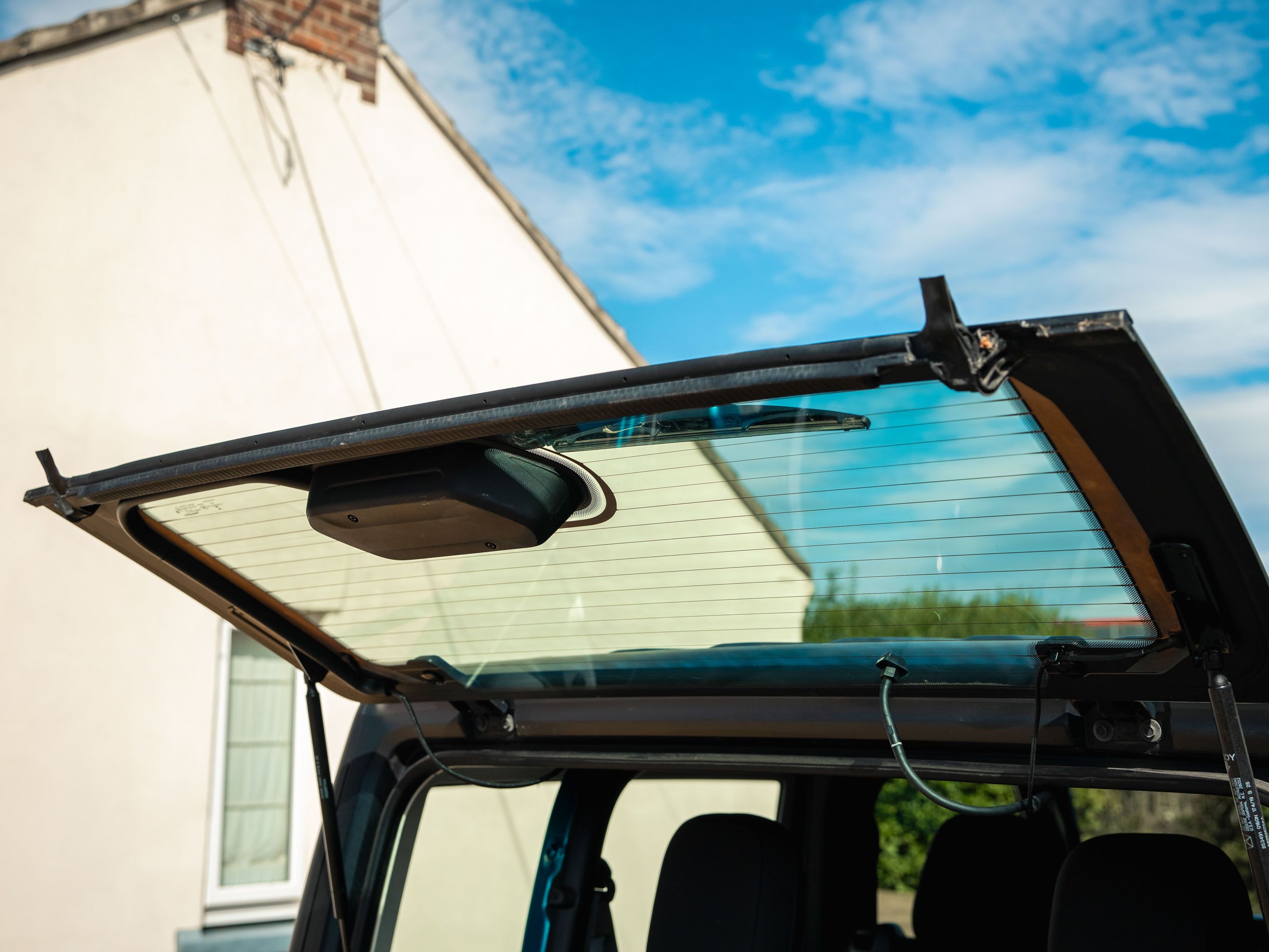 Photo 10 of 12 of 2020 Jeep Wrangler Sport