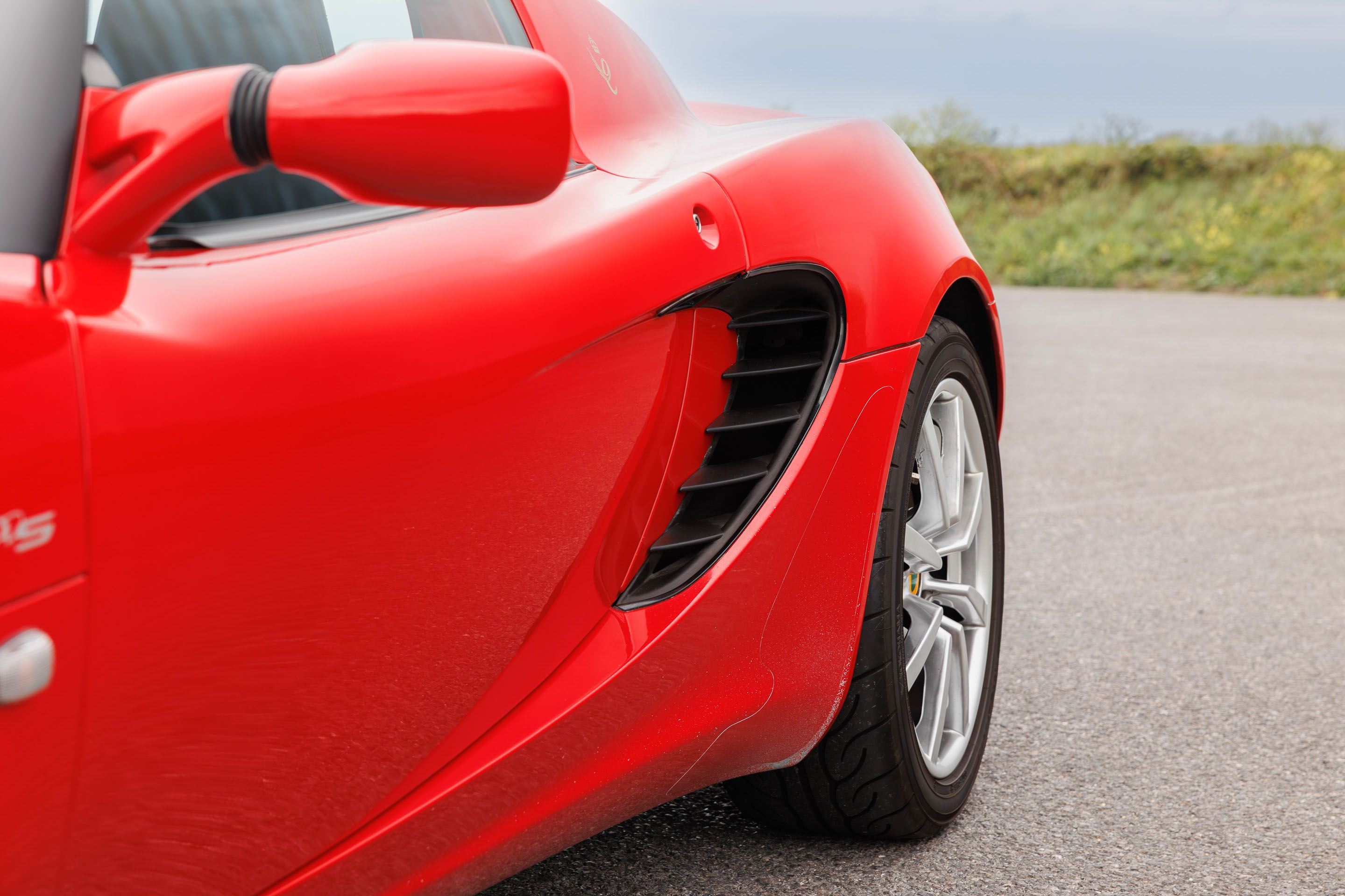 Photo 4 of 12 of 2004 Lotus Elise S2 111S