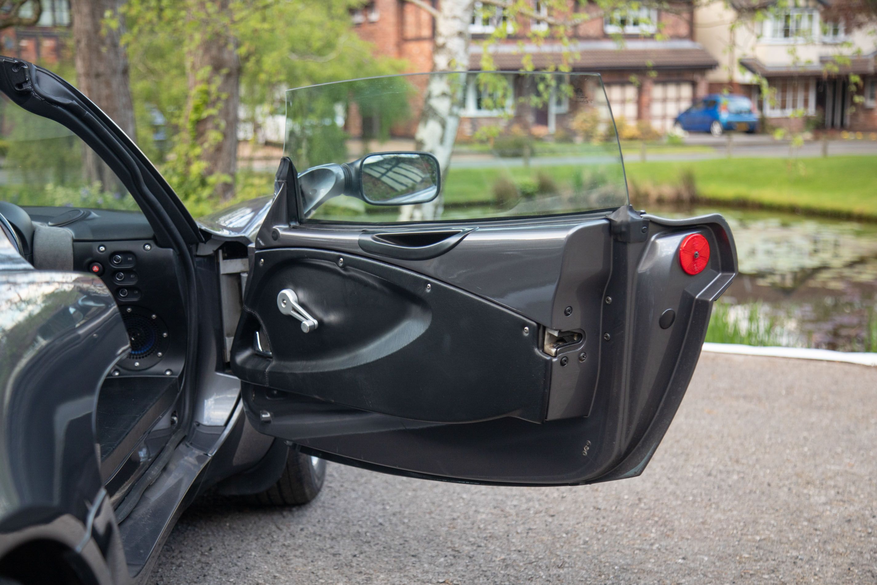 Photo 7 of 12 of 2001 Lotus Elise S2