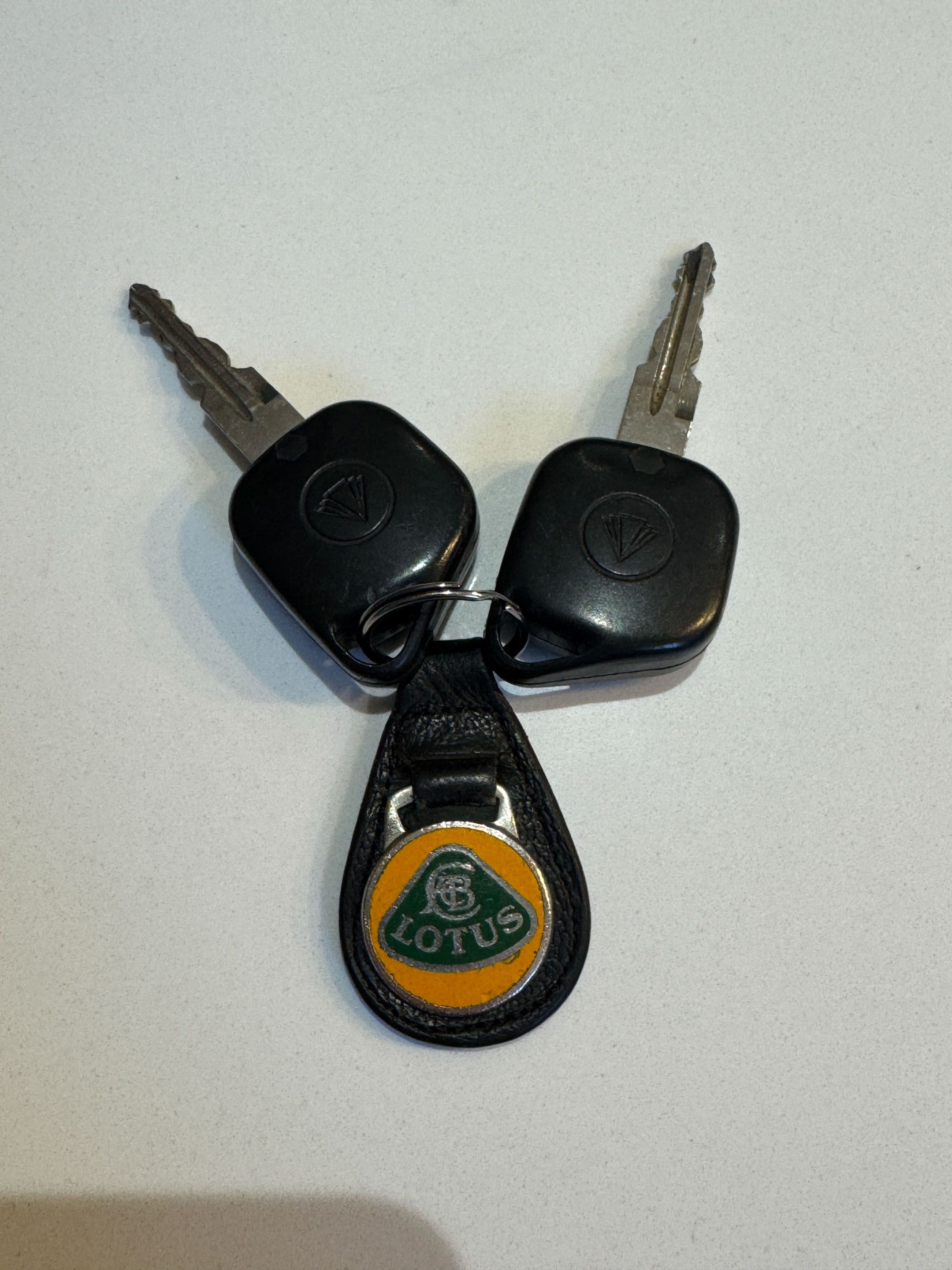 Photo 12 of 12 of 2001 Lotus Elise S2